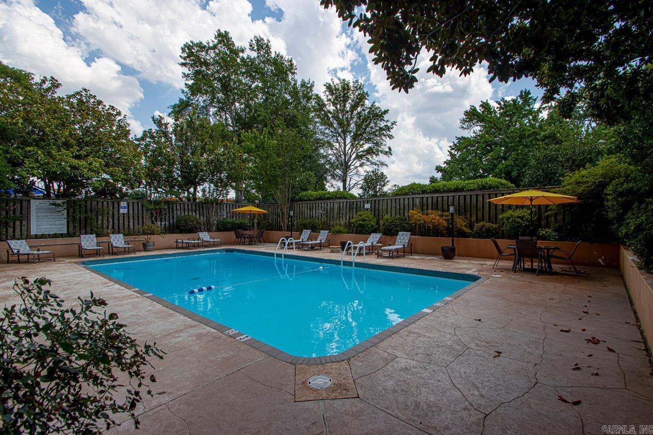 700 E 9Th Street Unit: 4D