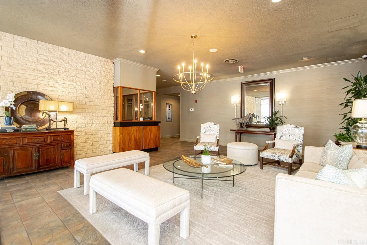 700 E 9Th Street Unit: 4D