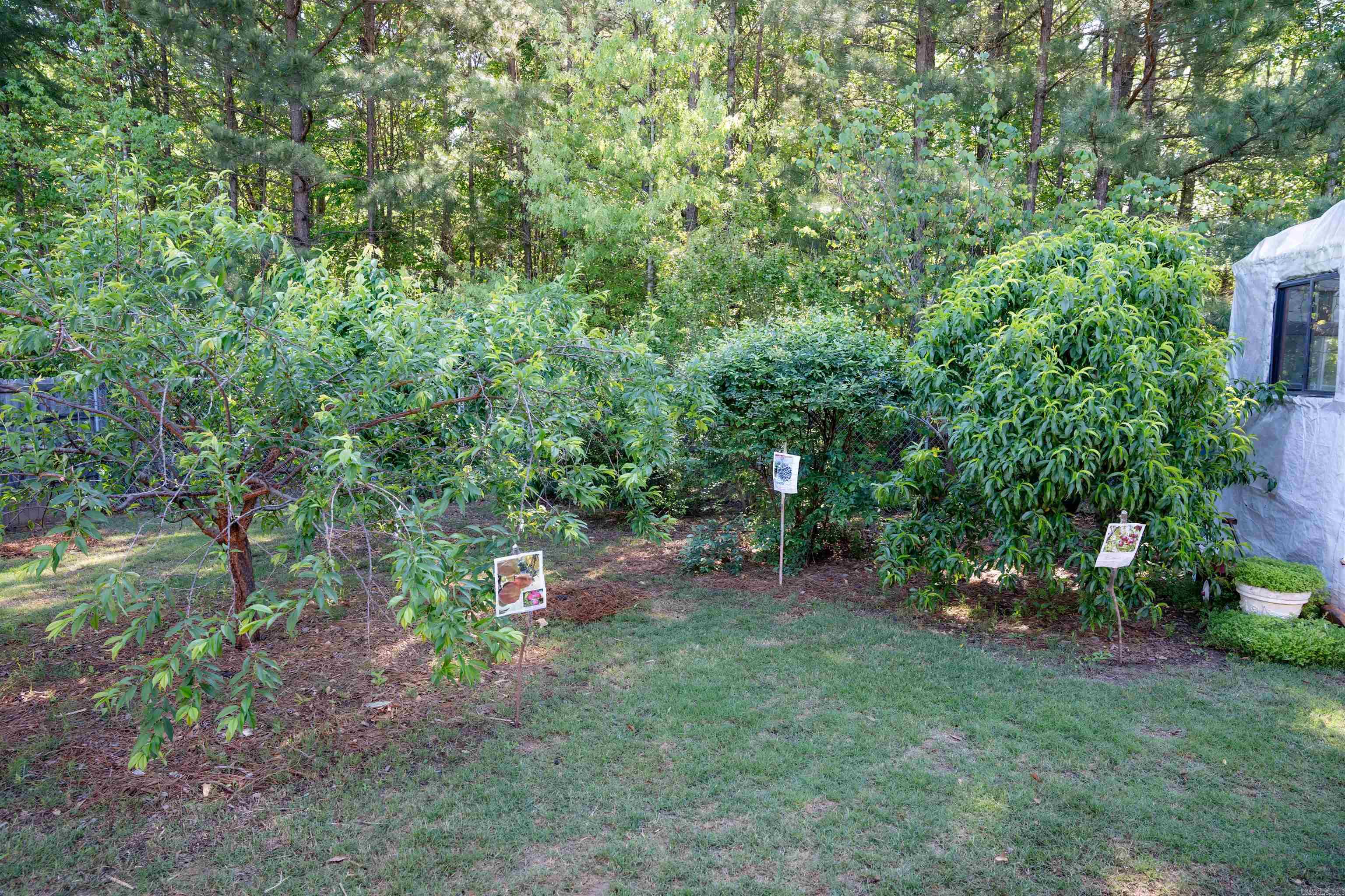 9112 Pleasant Valley Drive