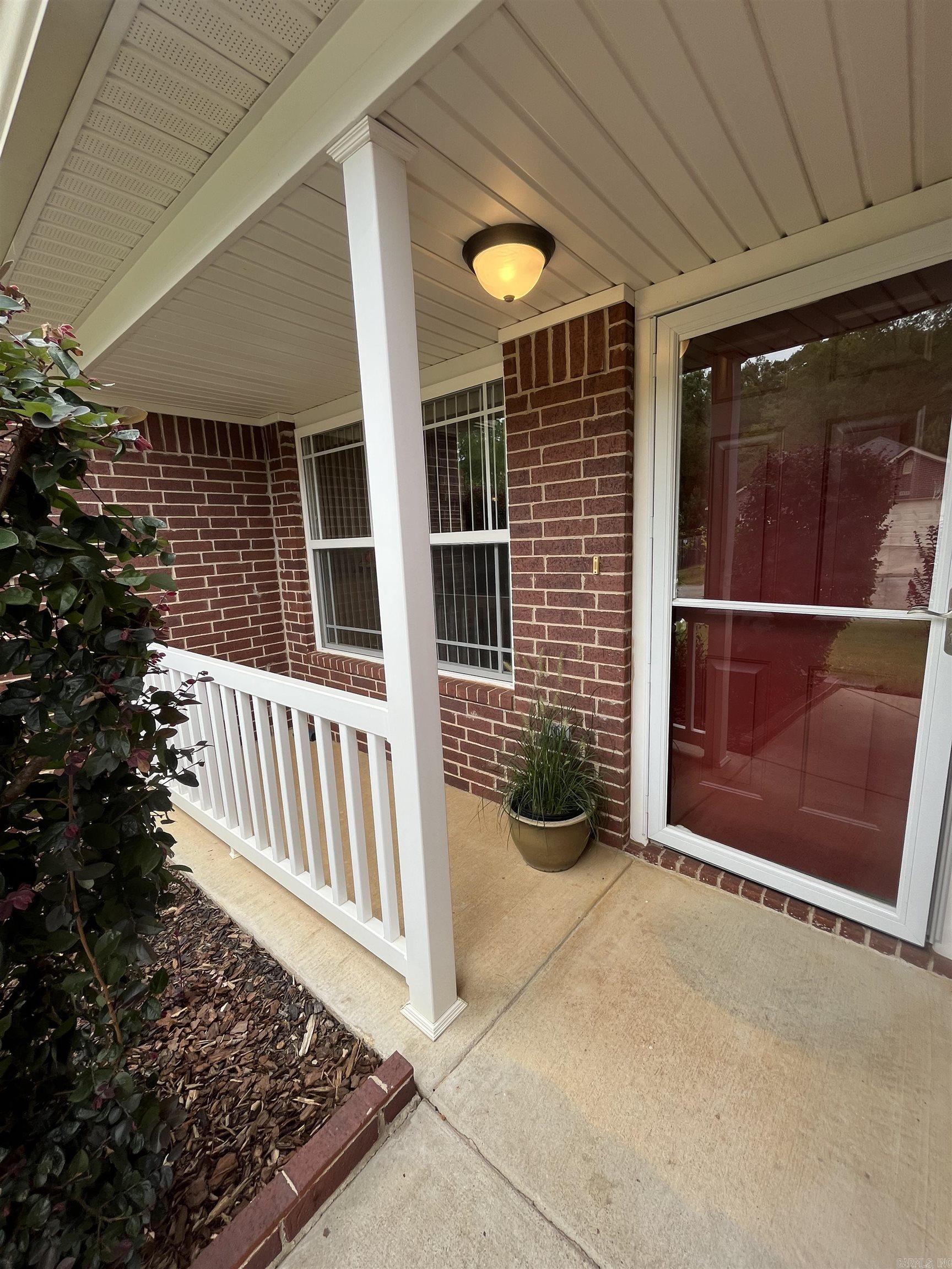 9112 Pleasant Valley Drive