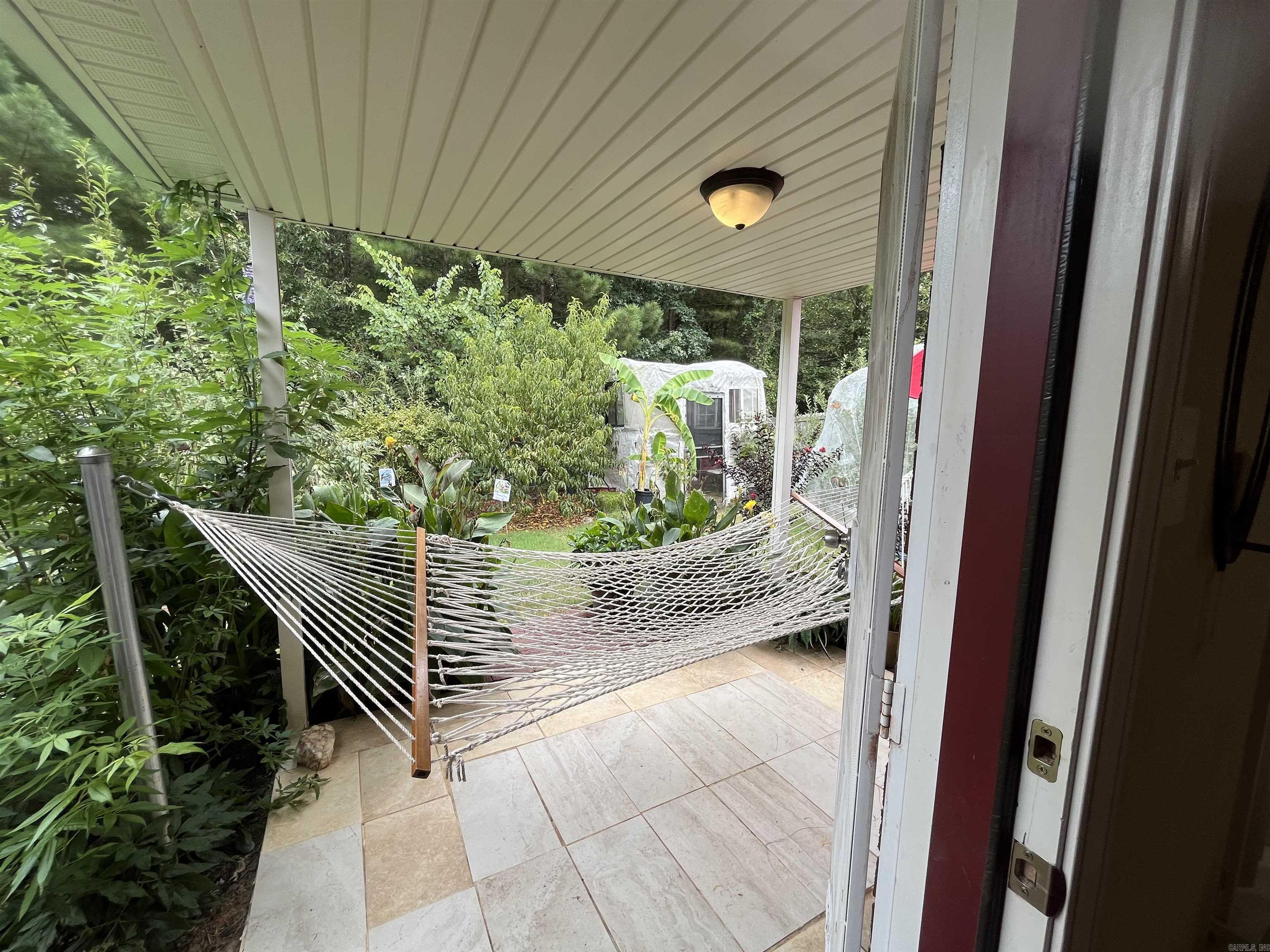 9112 Pleasant Valley Drive