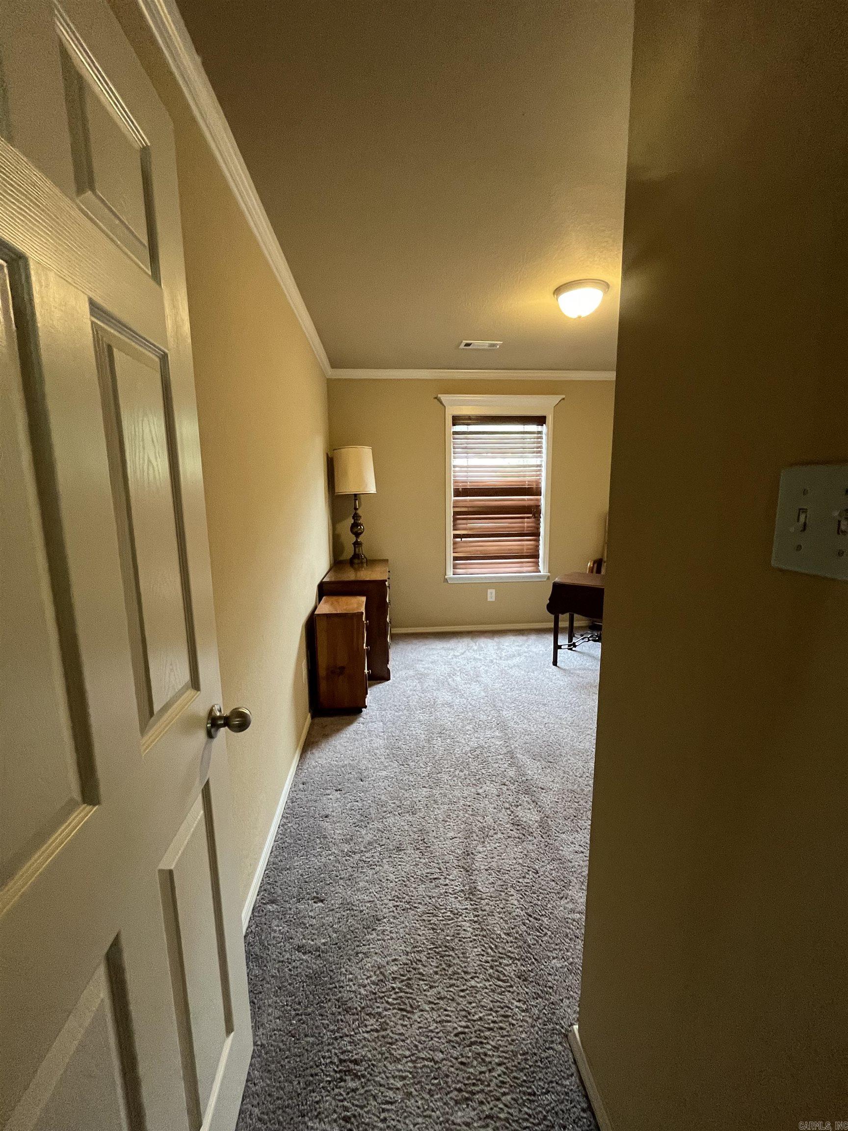 9112 Pleasant Valley Drive