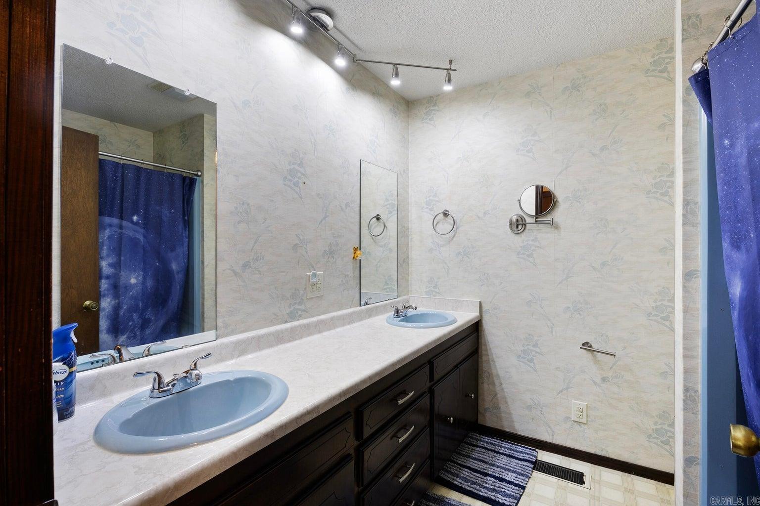 1282 Pleasant View Road