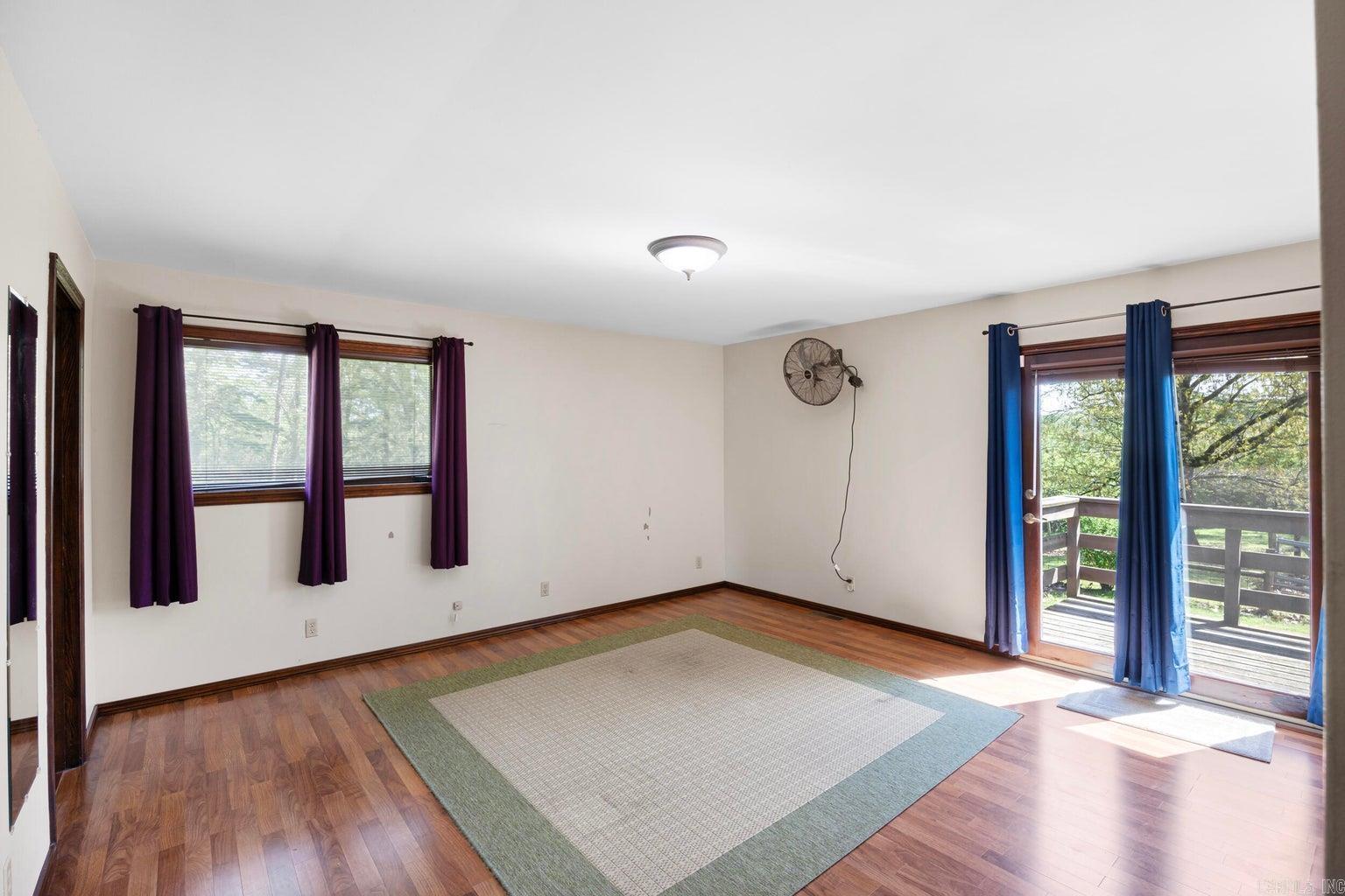 1282 Pleasant View Road