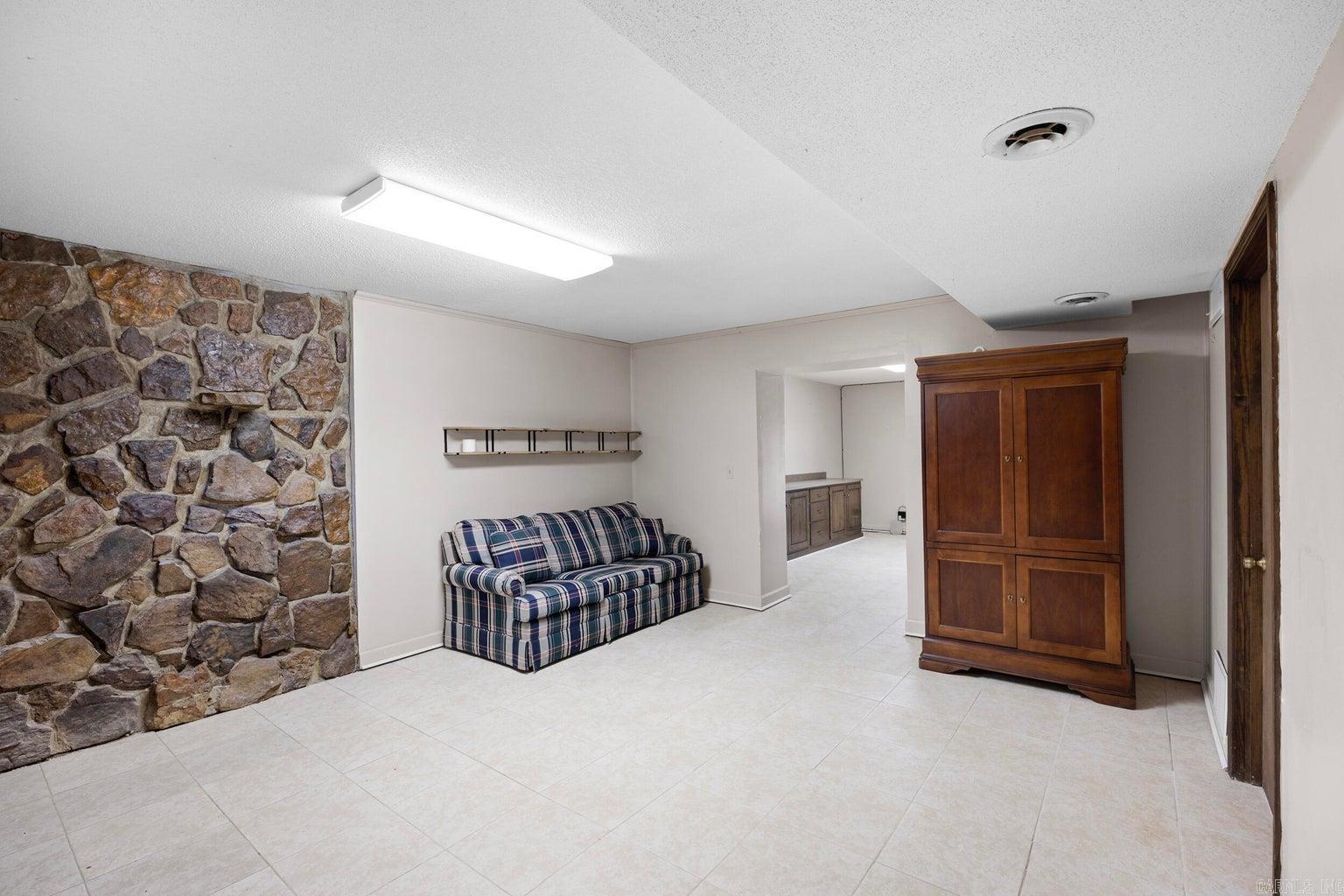 1282 Pleasant View Road