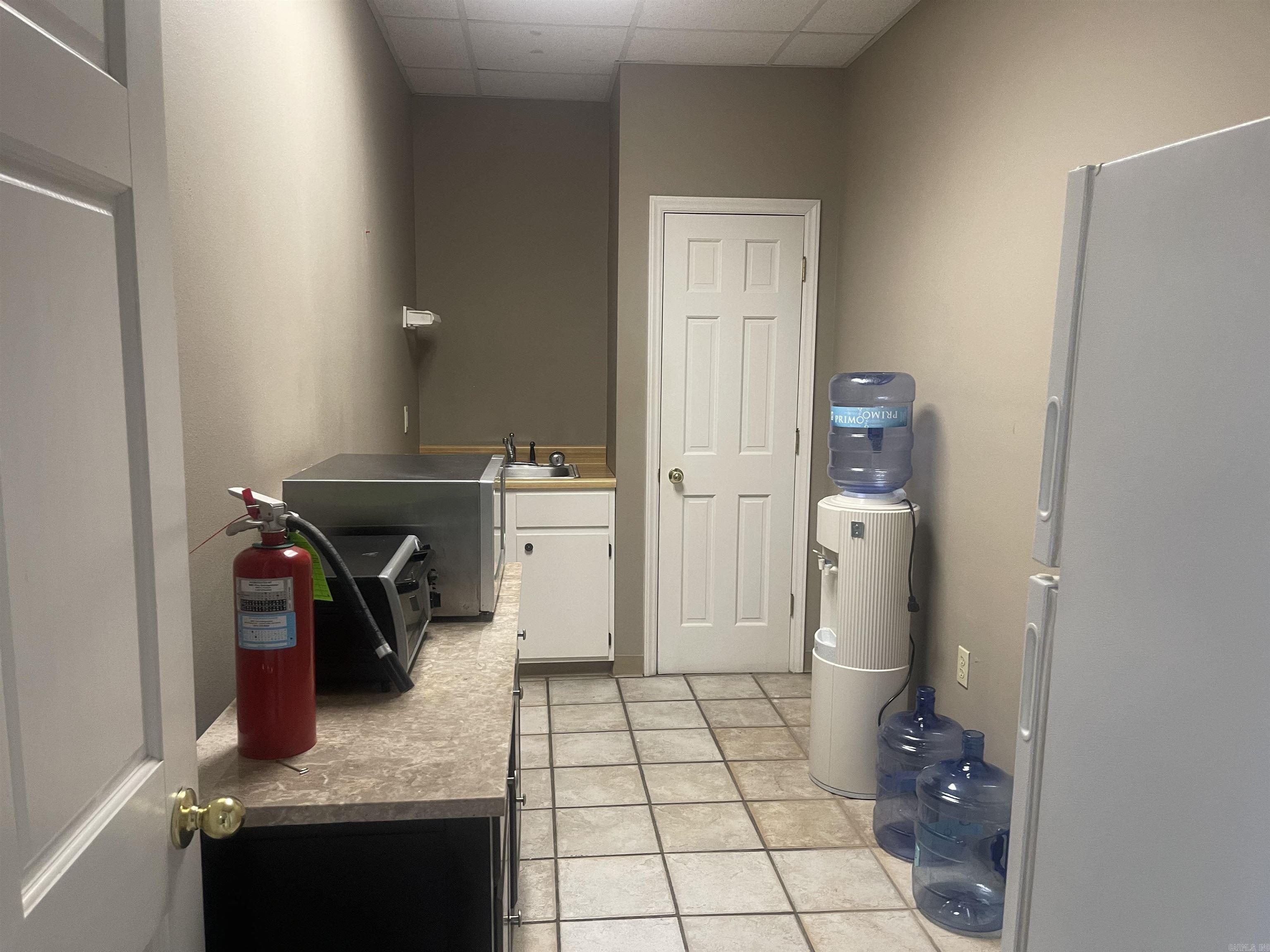 1715 T P WHITE Drive
