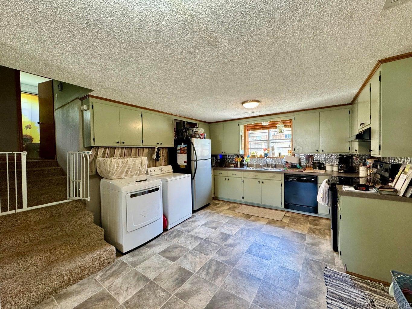 1907 S Boulder Place