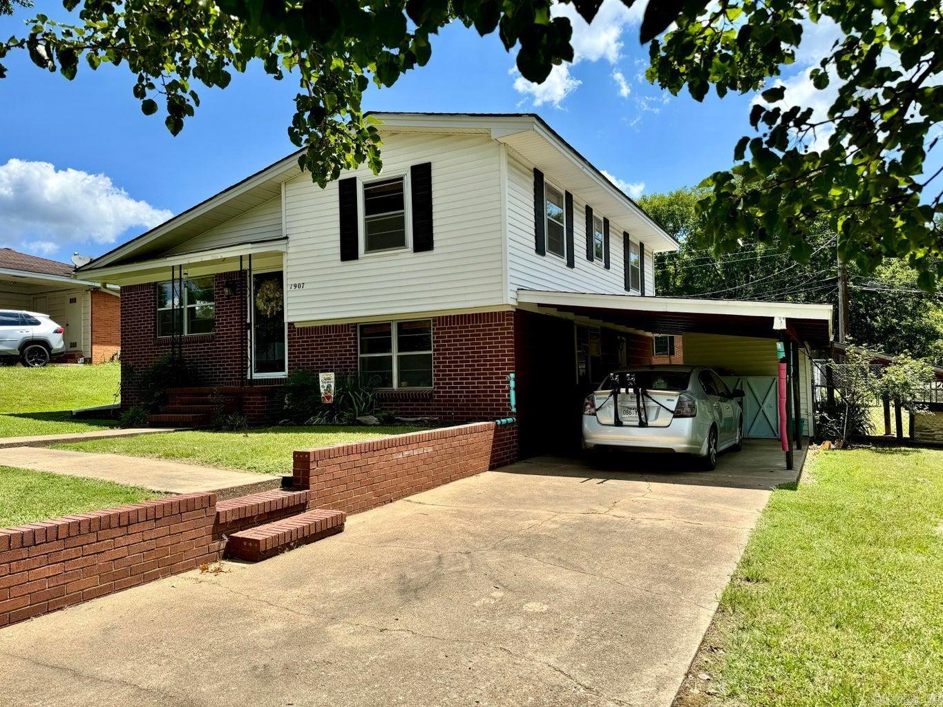 1907 S Boulder Place