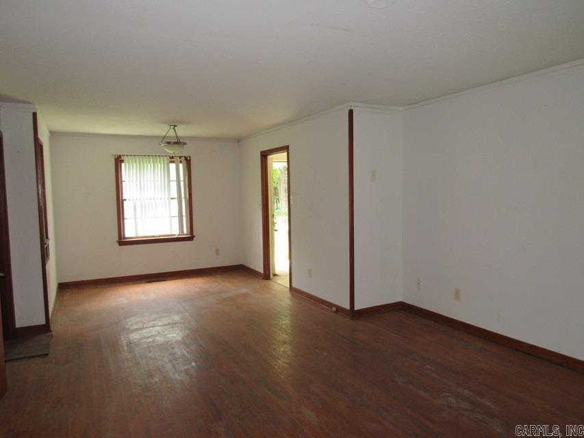 1208 W 43rd