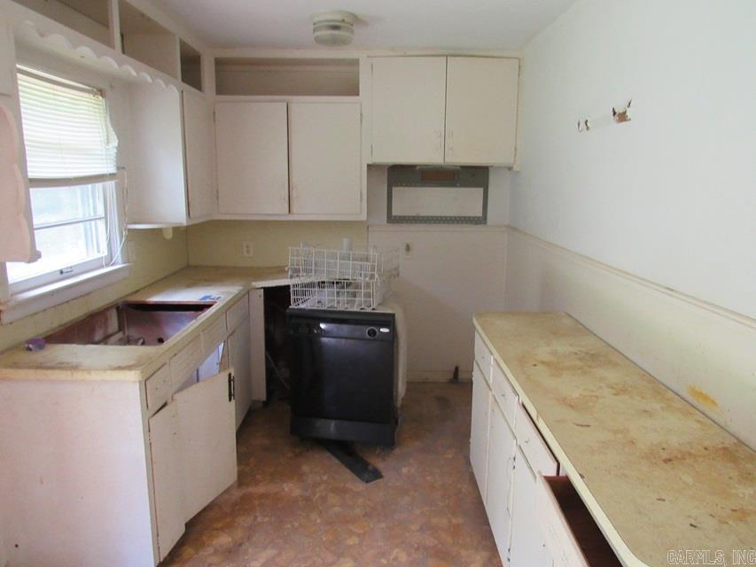 1208 W 43rd