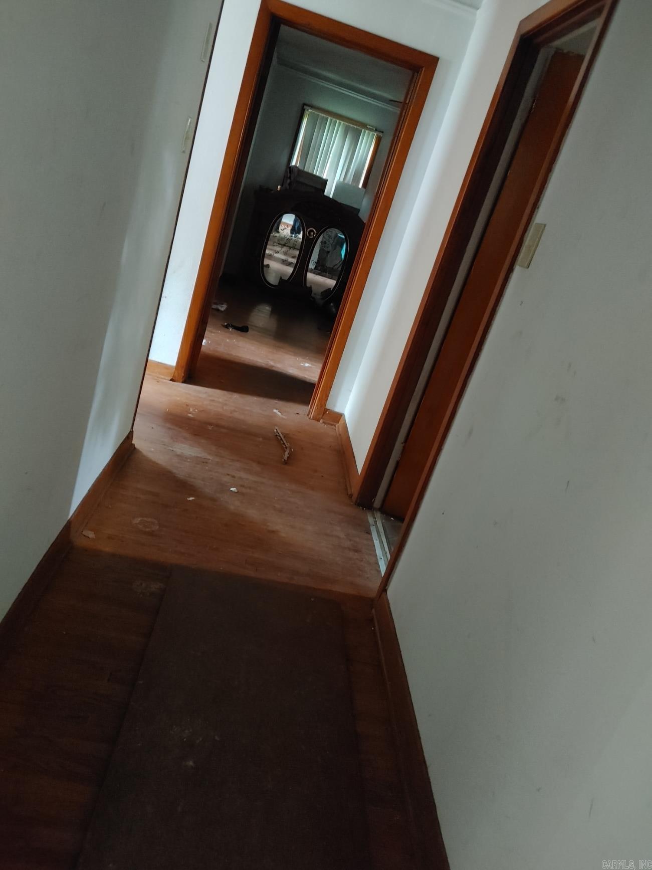 1208 W 43rd