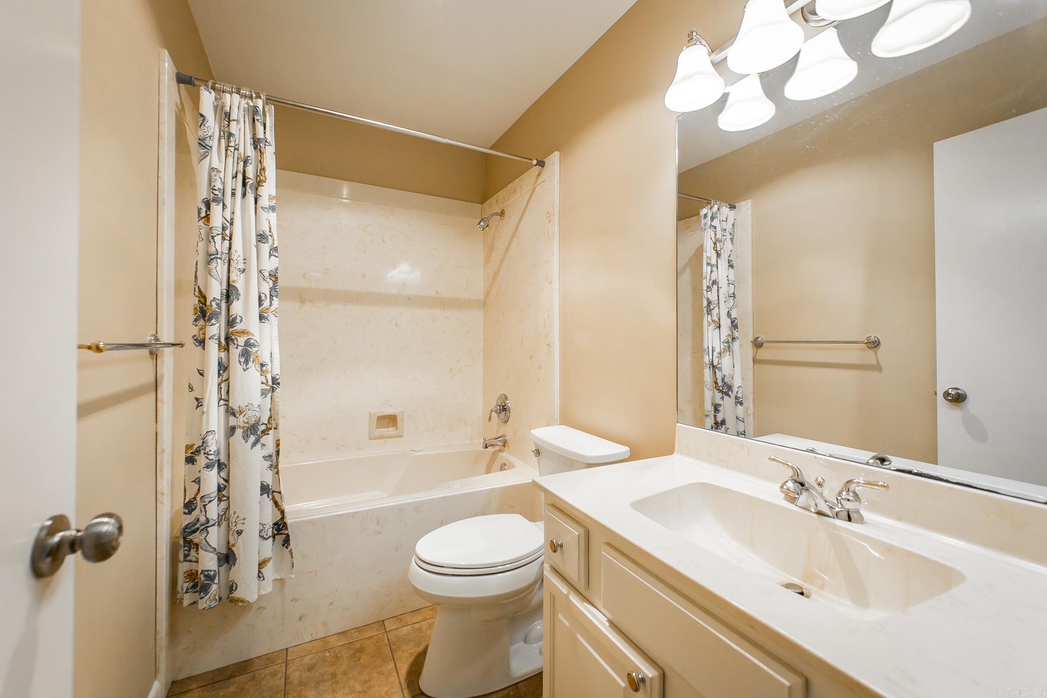 1201 N Pierce Street #20