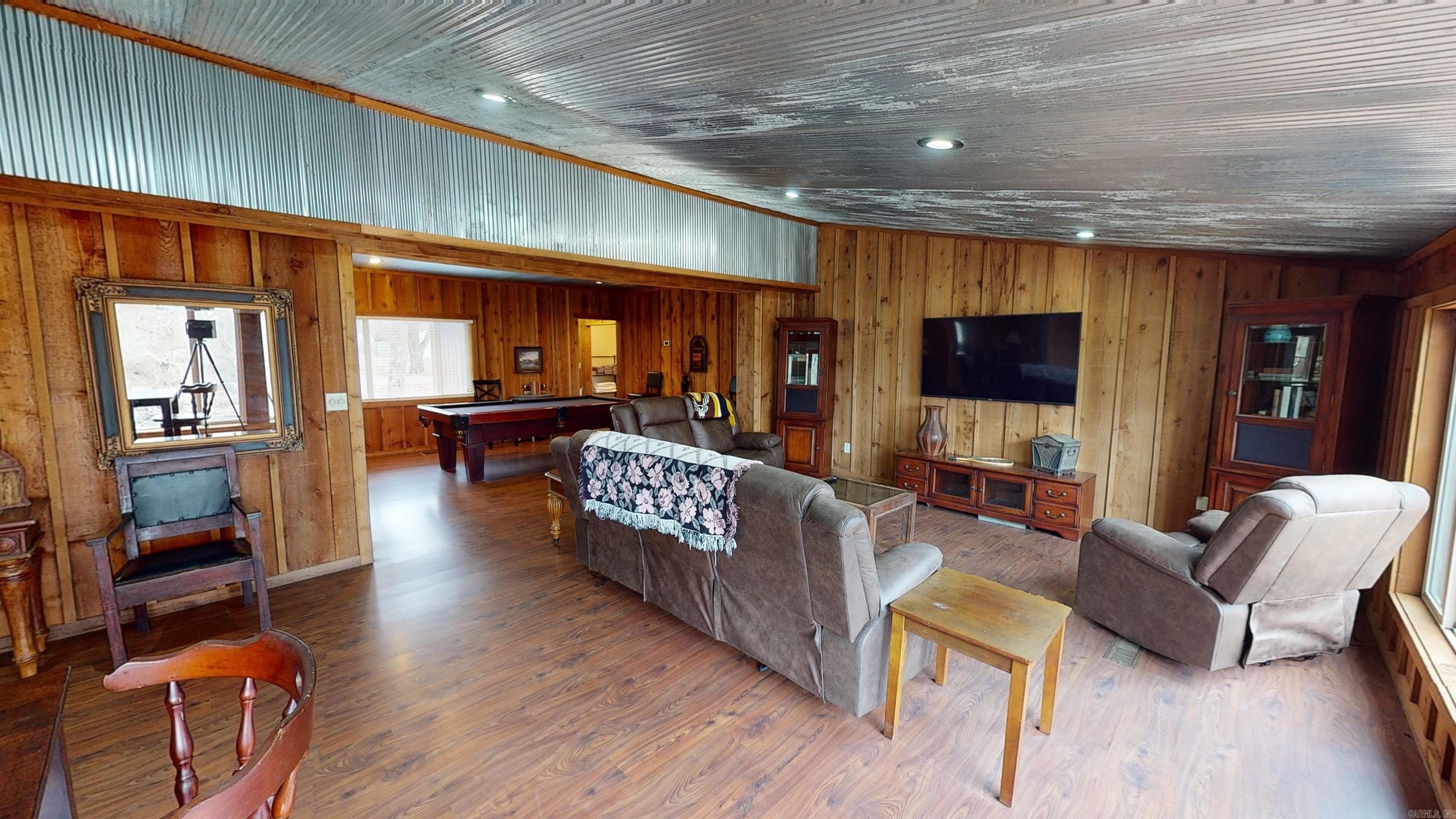 154 Riverside Drive