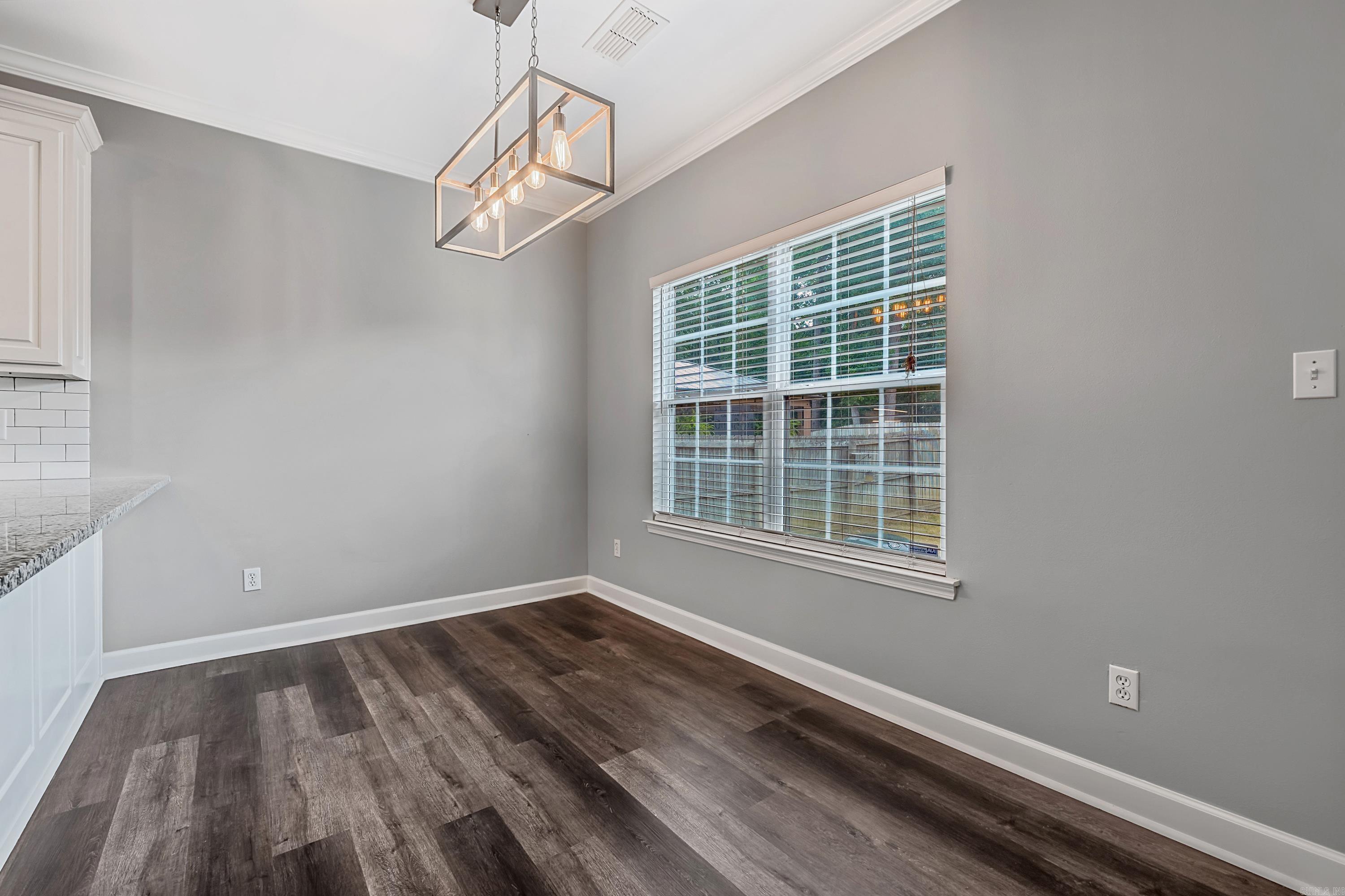 12 Garden Oaks Drive