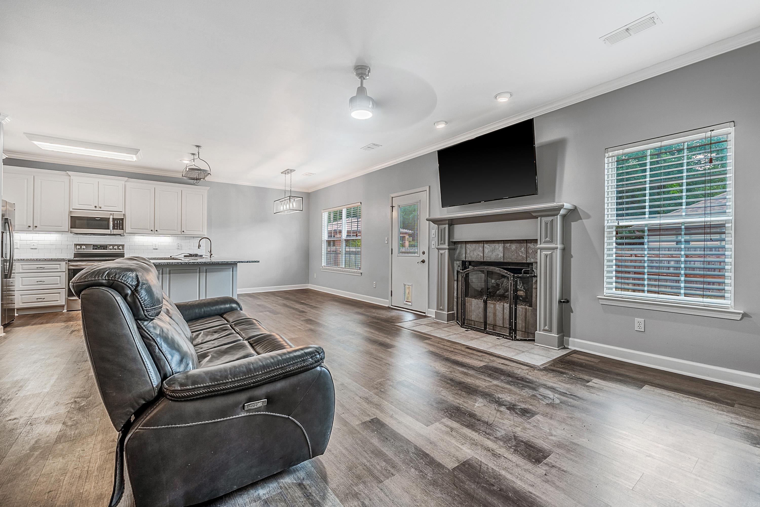 12 Garden Oaks Drive