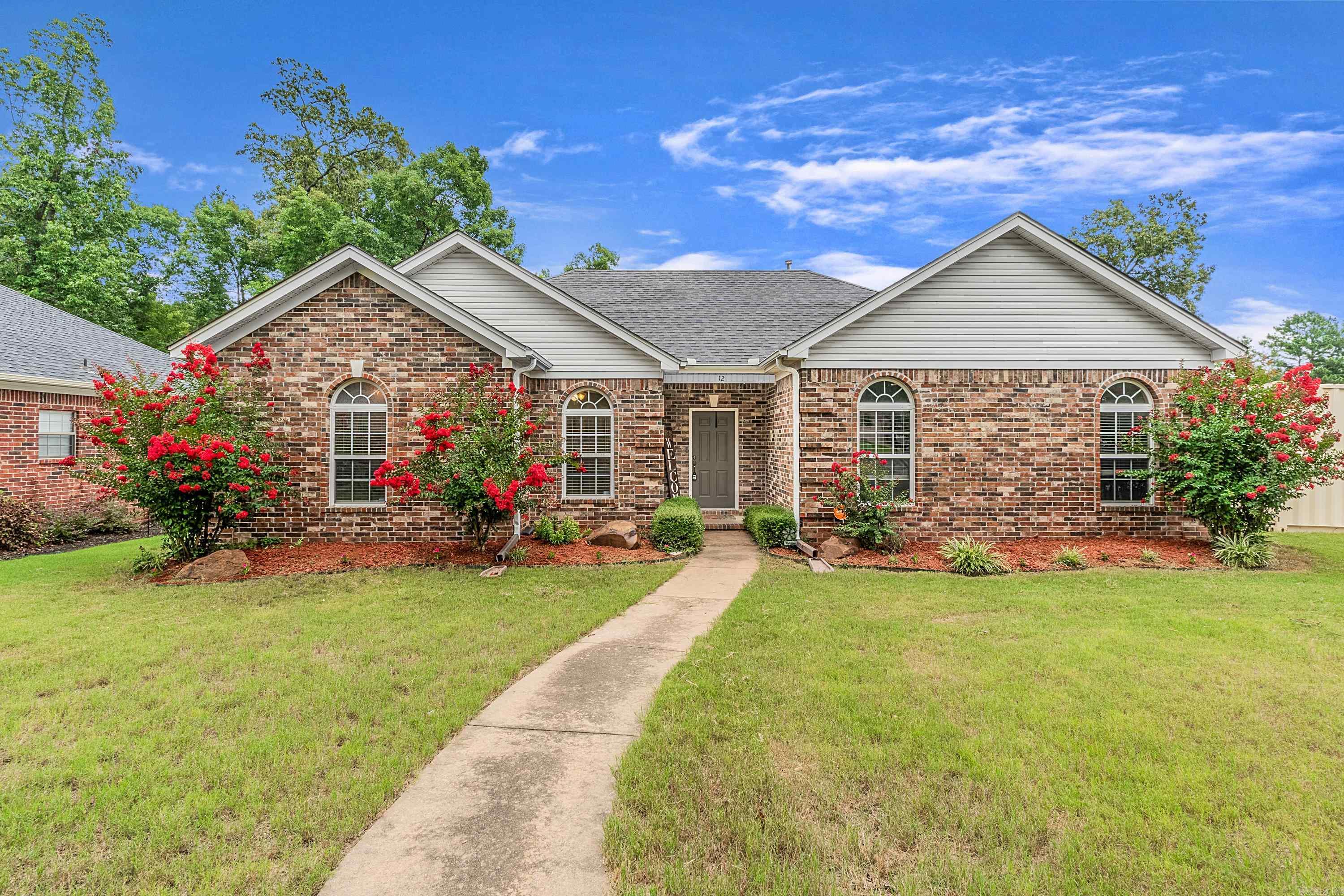 12 Garden Oaks Drive