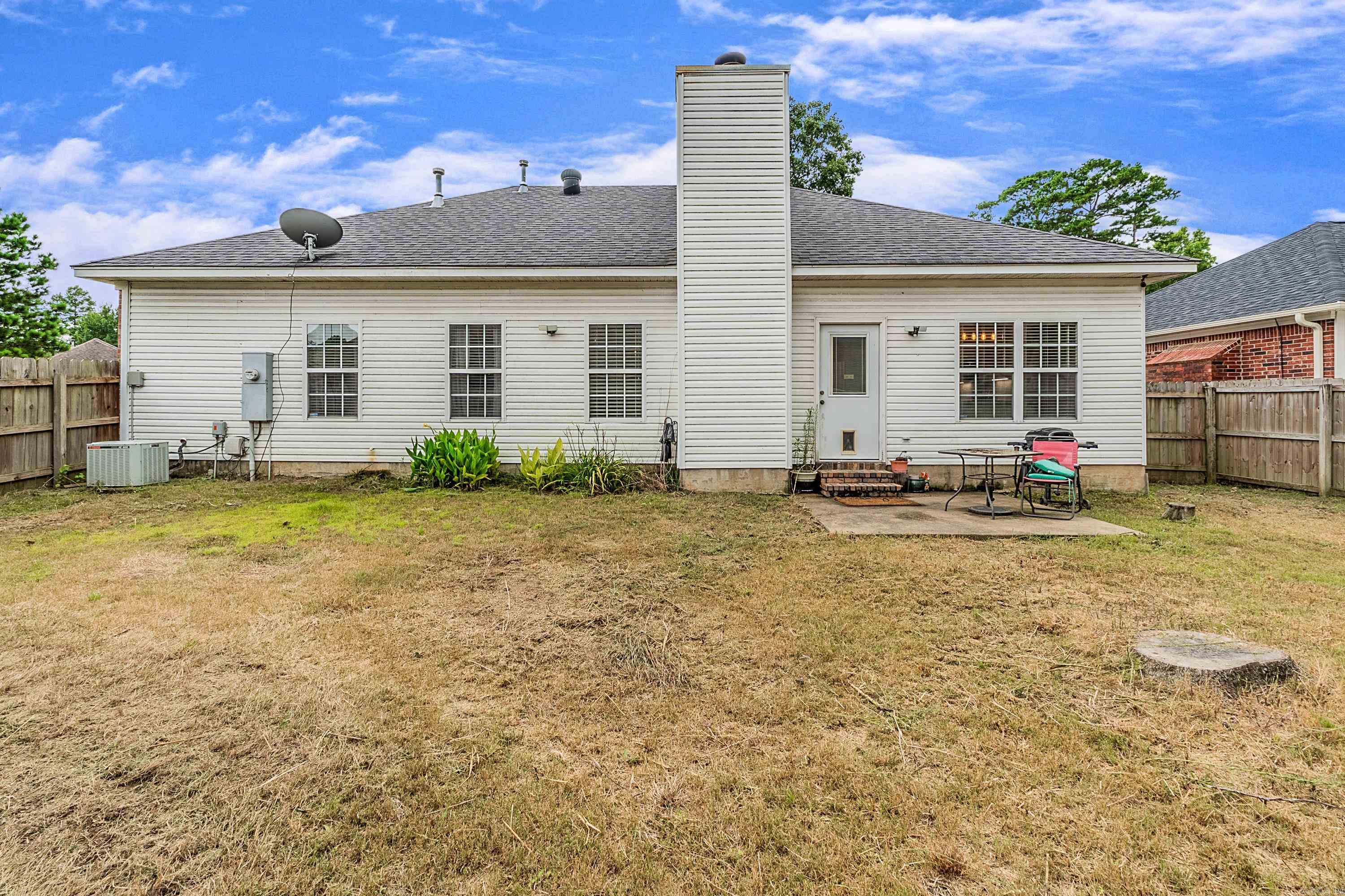 12 Garden Oaks Drive