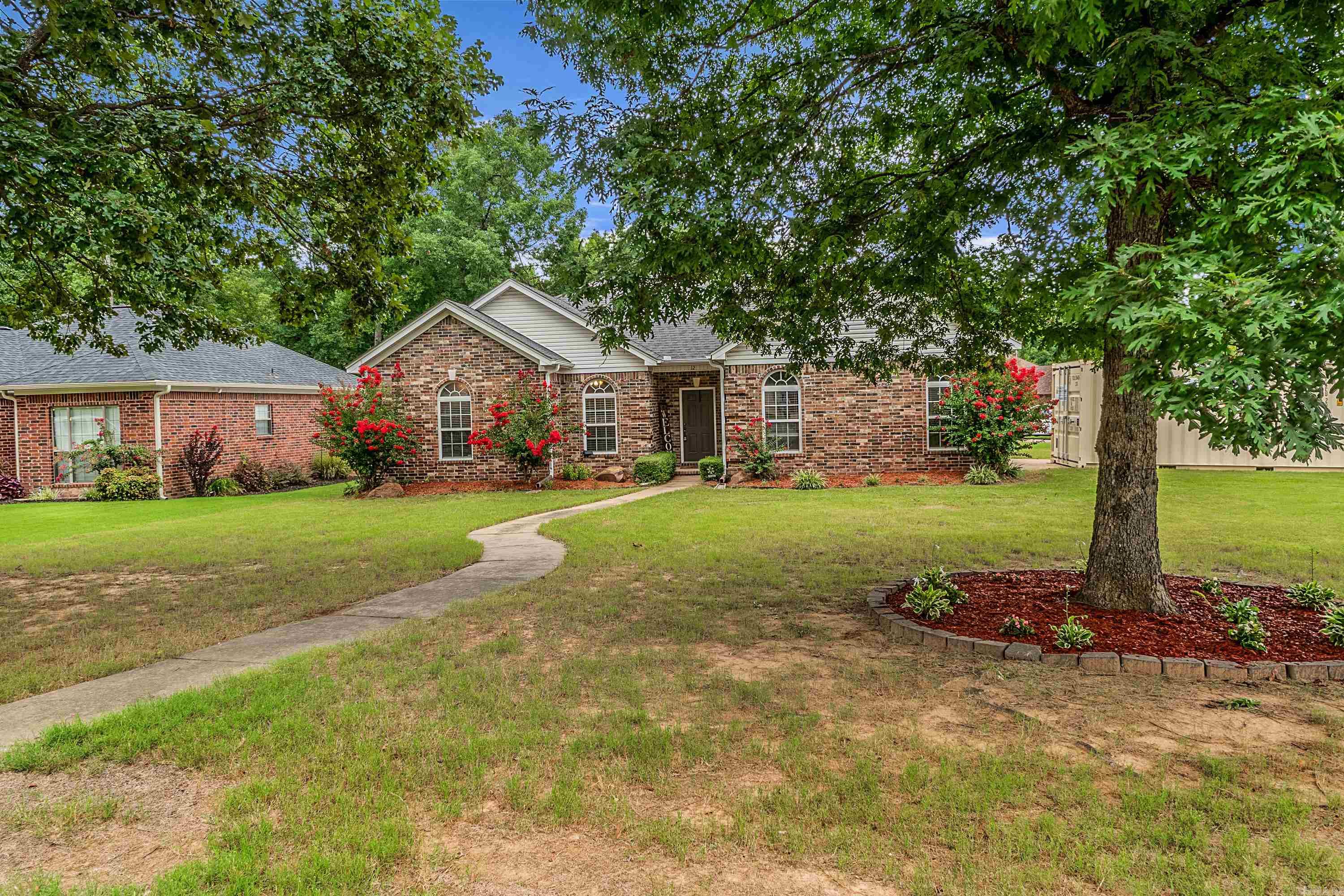 12 Garden Oaks Drive
