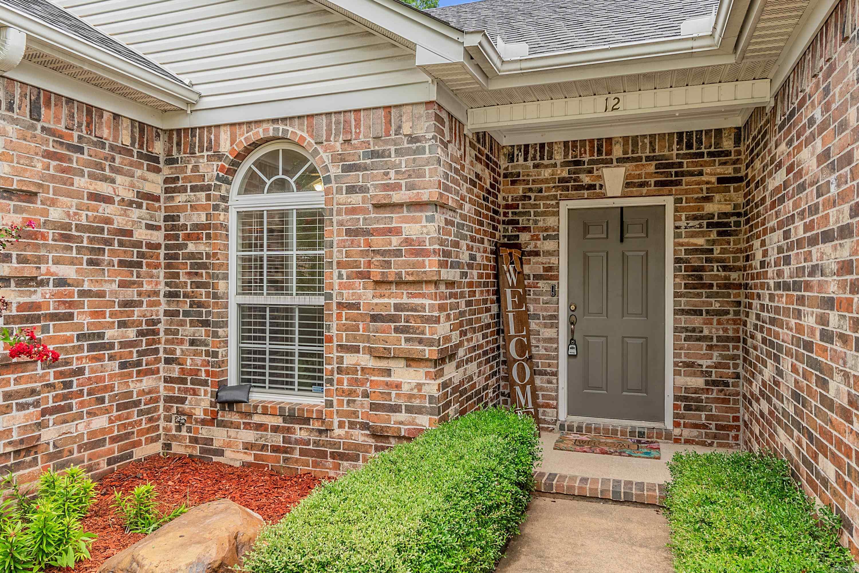 12 Garden Oaks Drive