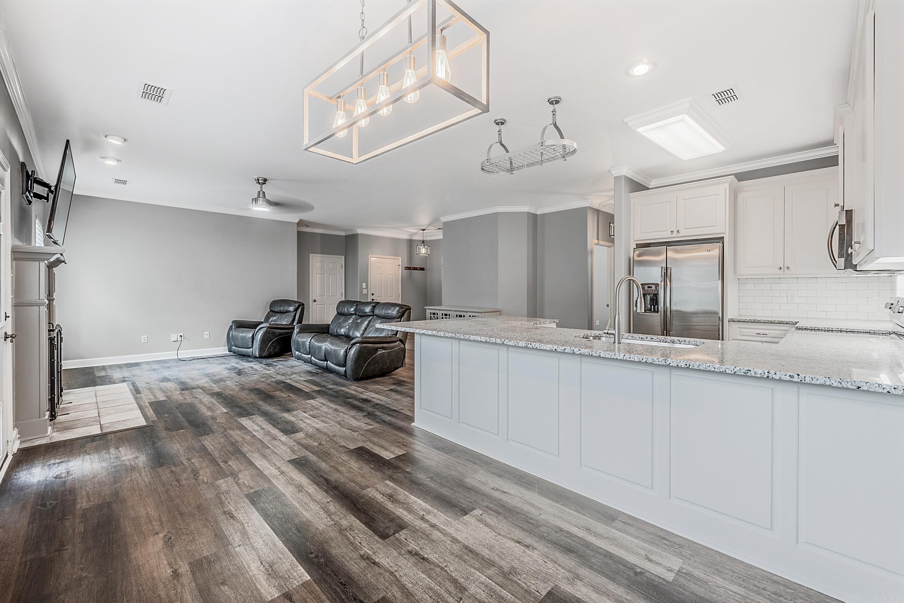 12 Garden Oaks Drive