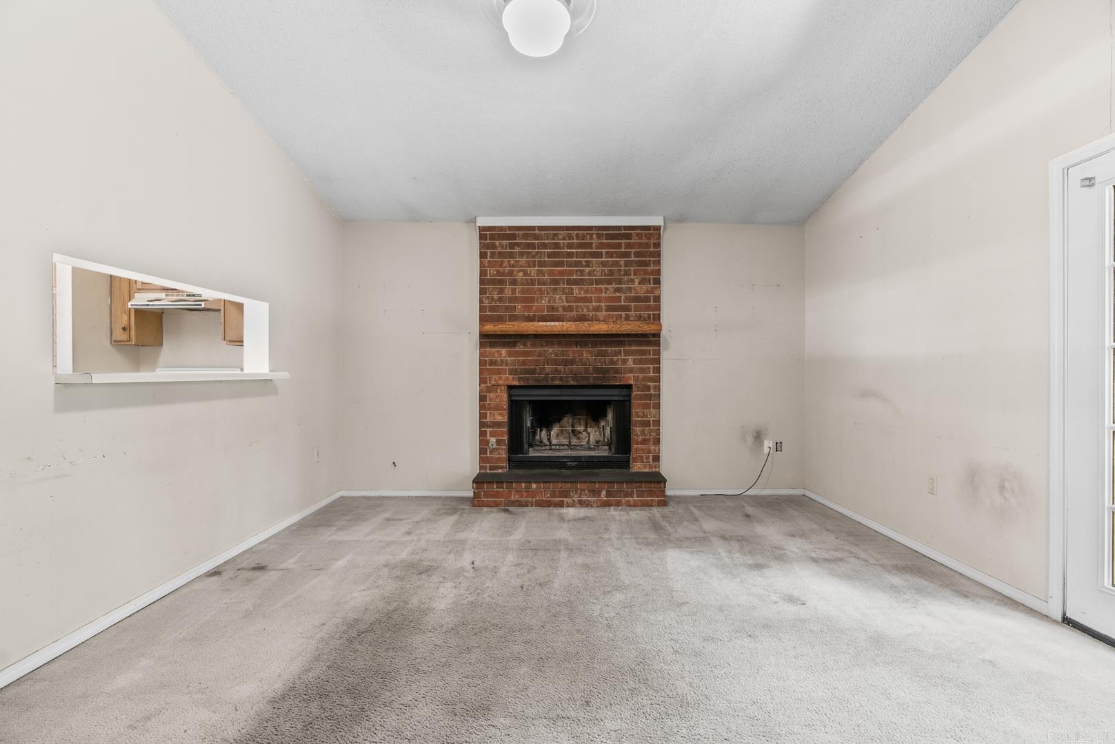 5 Oakridge Drive