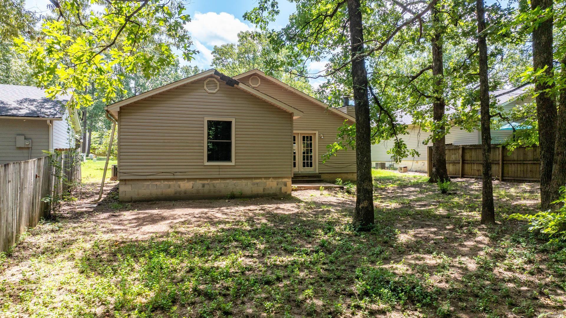 5 Oakridge Drive