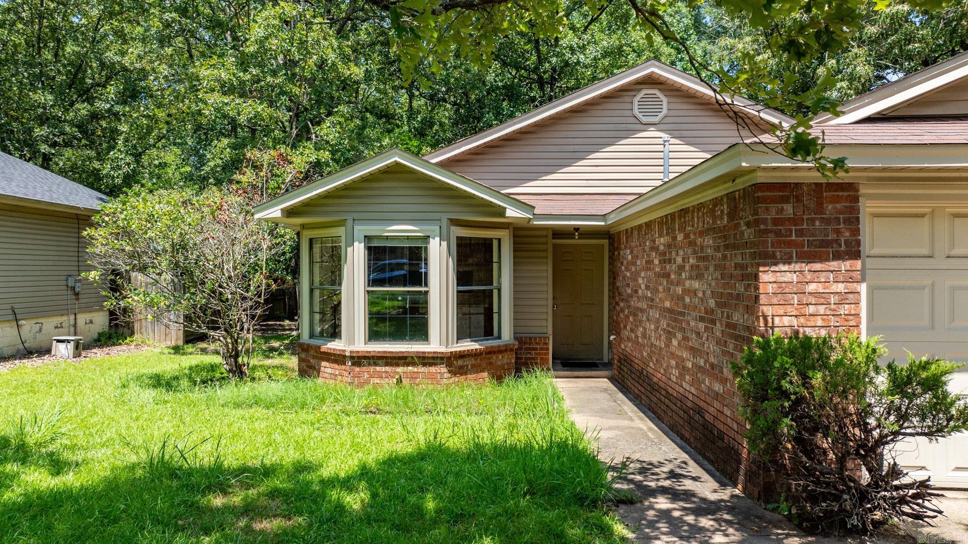5 Oakridge Drive