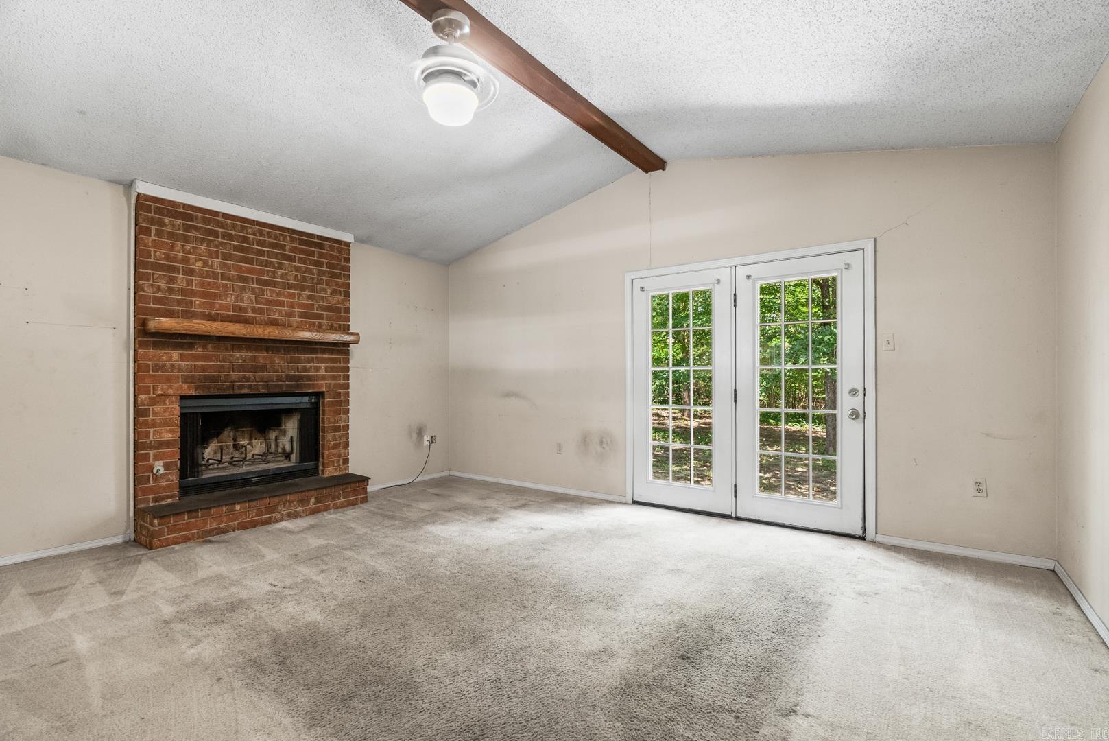 5 Oakridge Drive