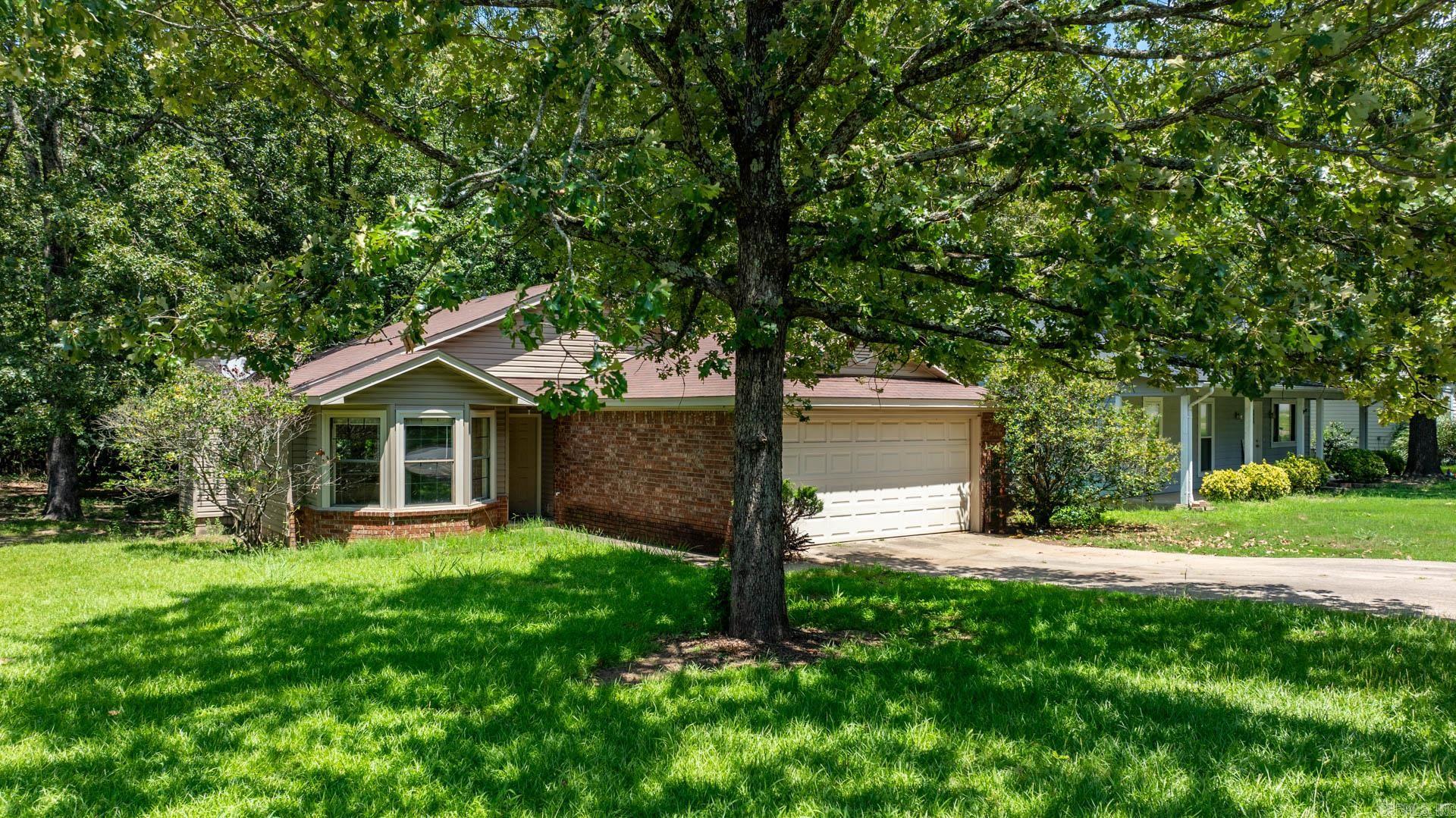 5 Oakridge Drive