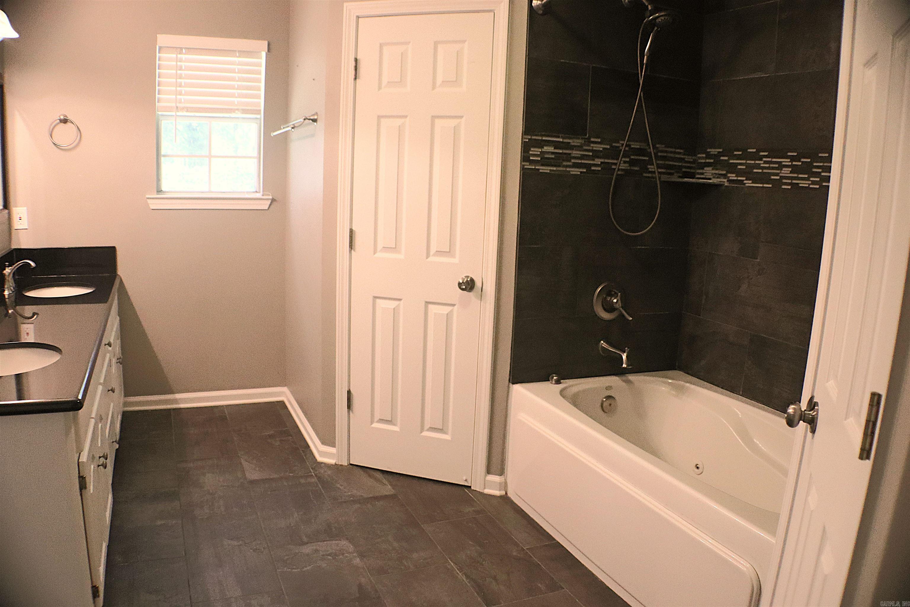 1406 Wild Rose Circle