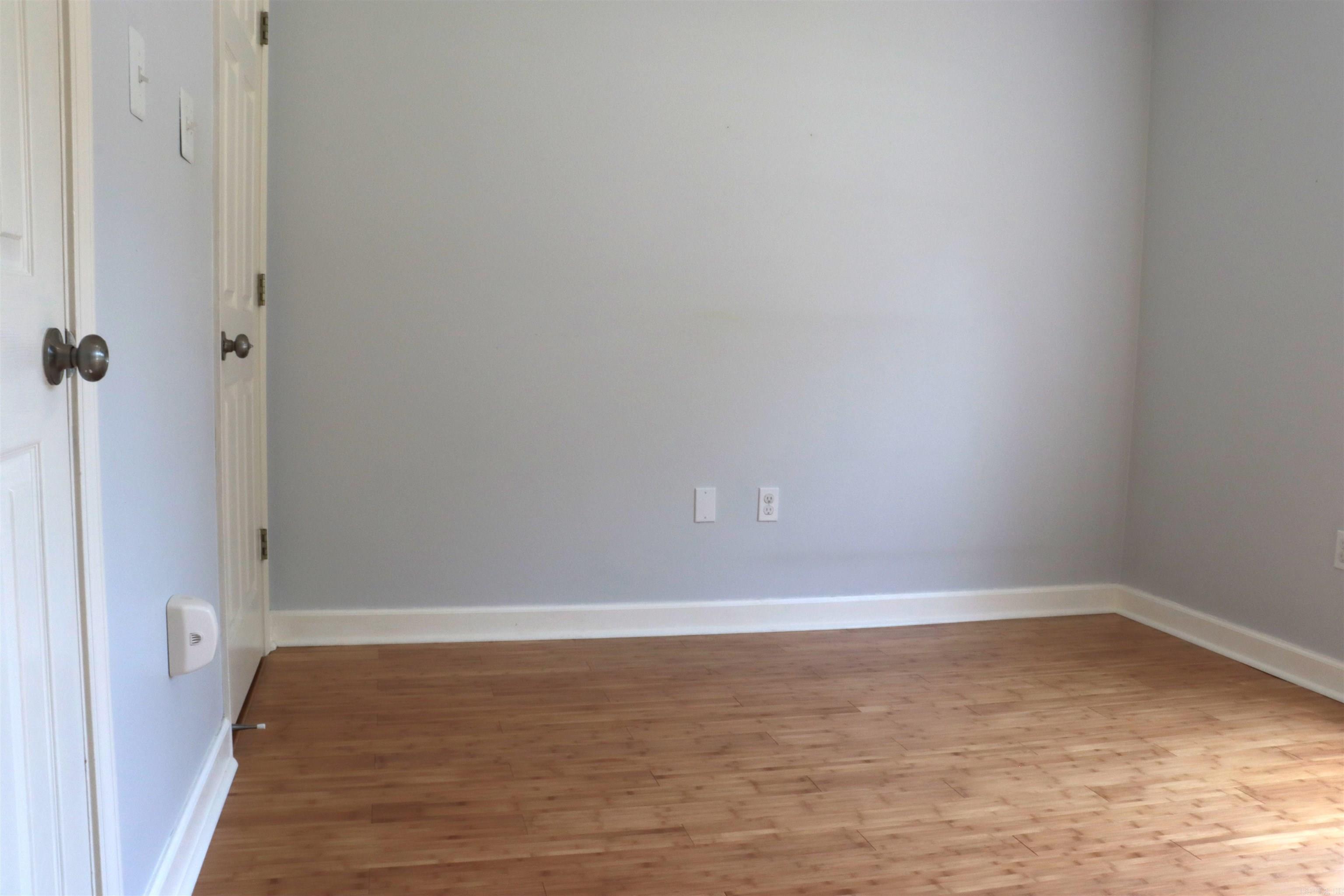 1406 Wild Rose Circle