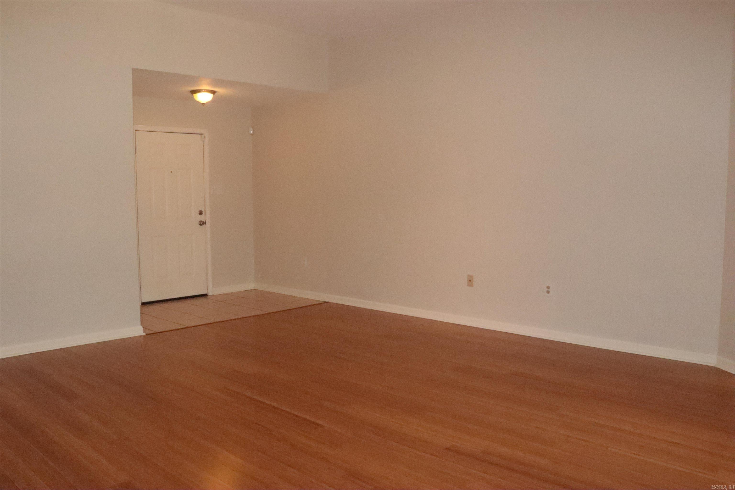 1406 Wild Rose Circle
