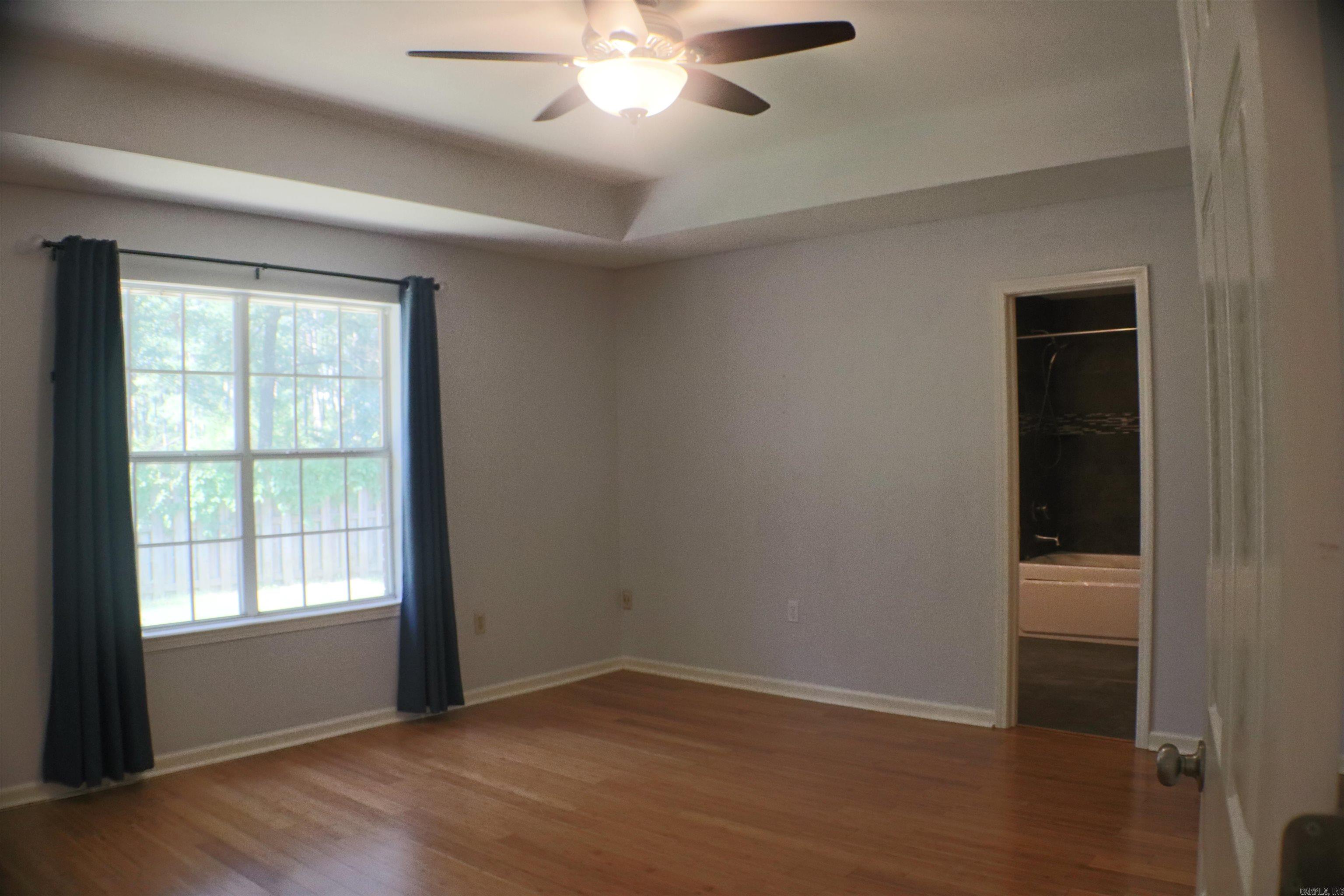 1406 Wild Rose Circle
