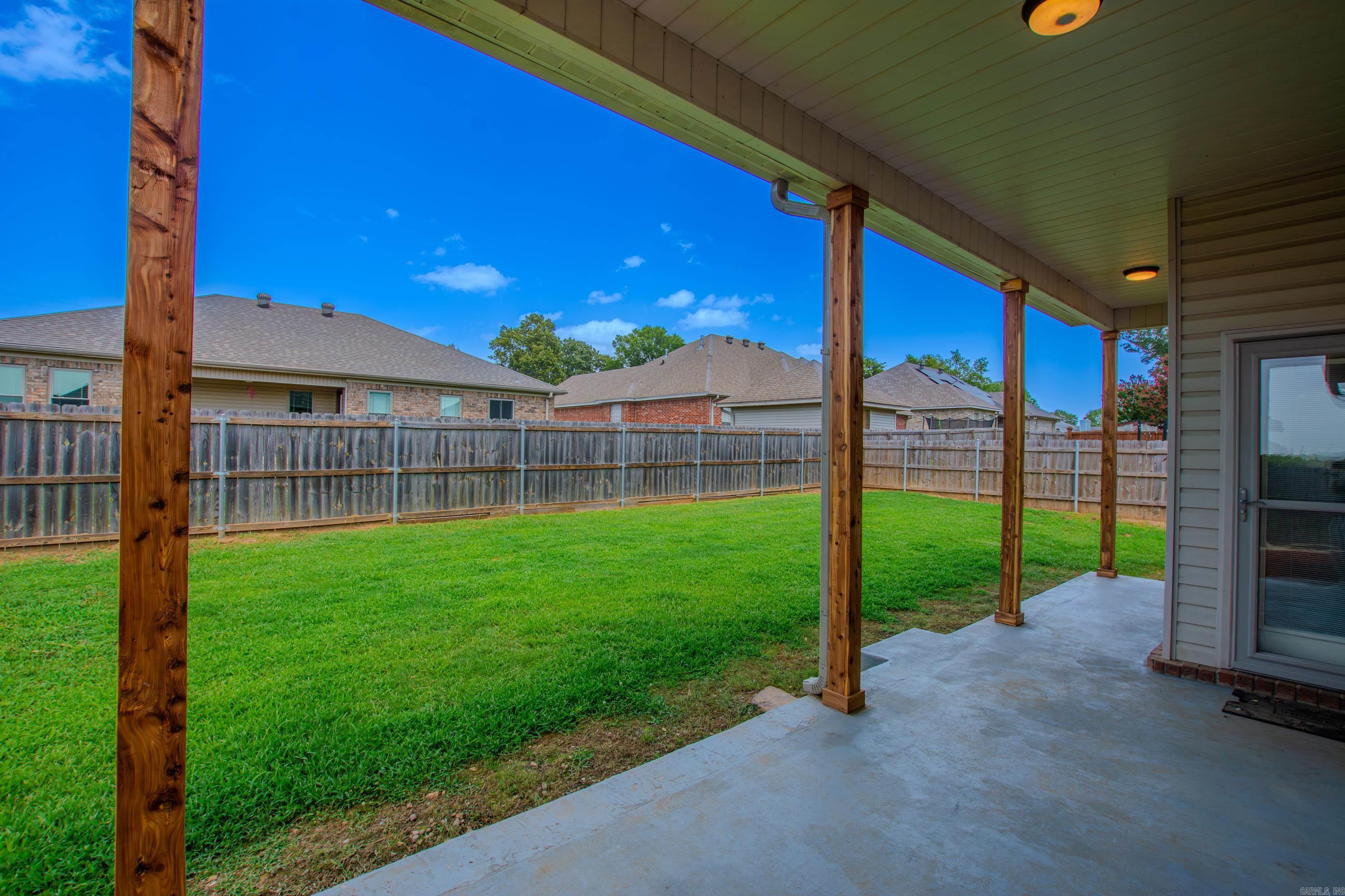 7104 Northlake Drive