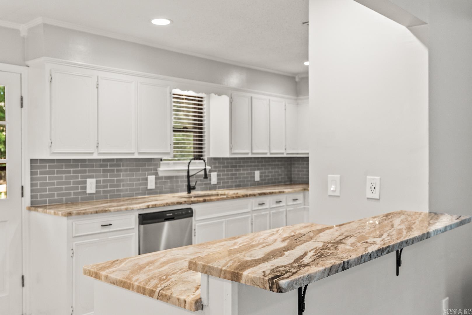 4 Turtle Creek Court