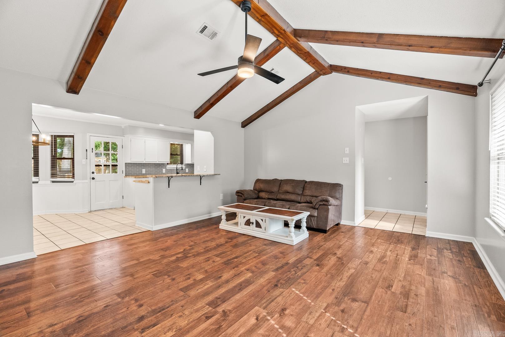 4 Turtle Creek Court