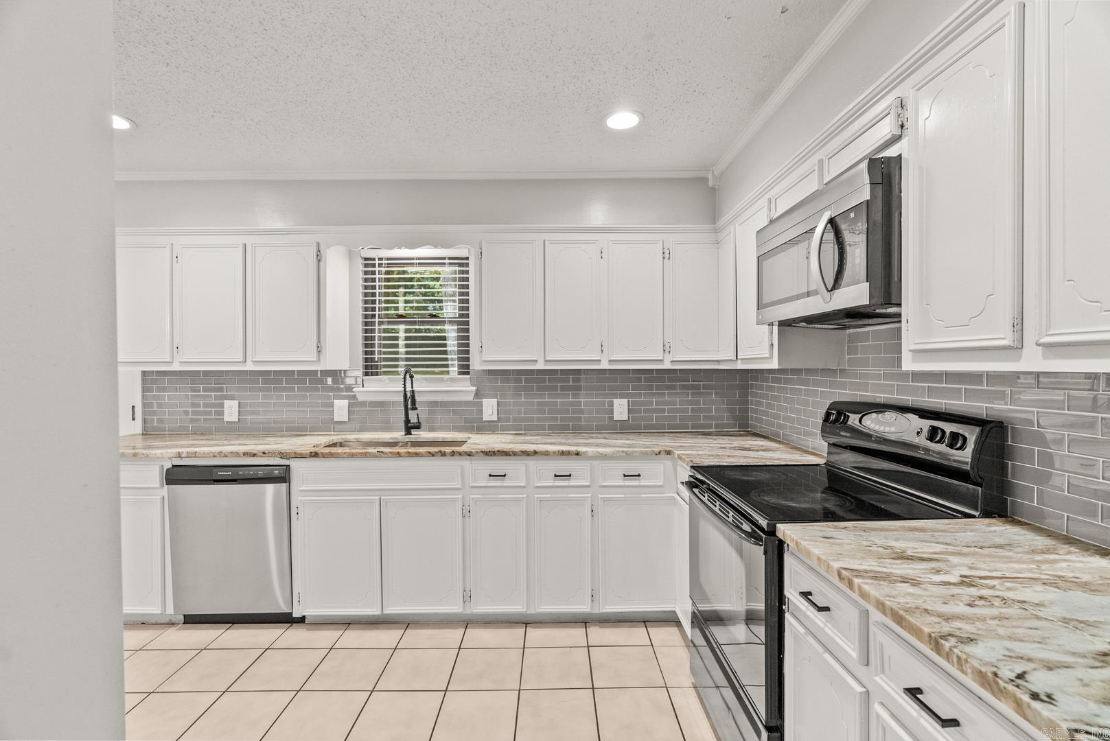 4 Turtle Creek Court