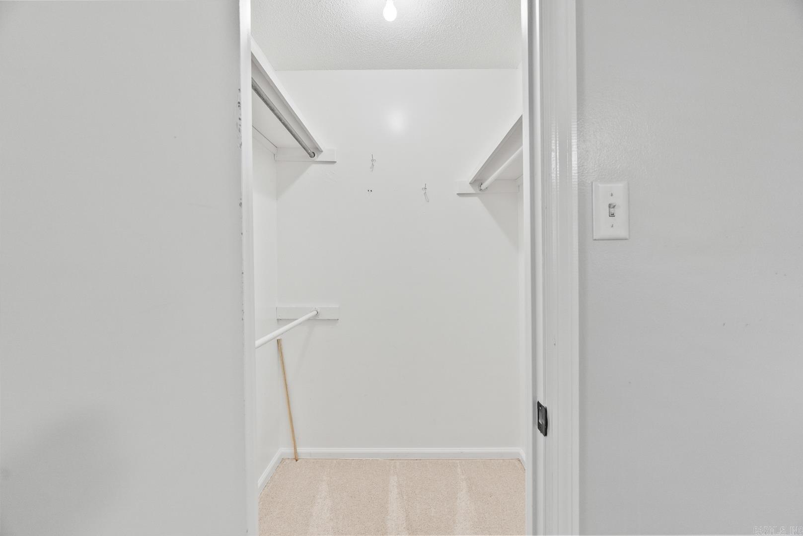 4 Turtle Creek Court