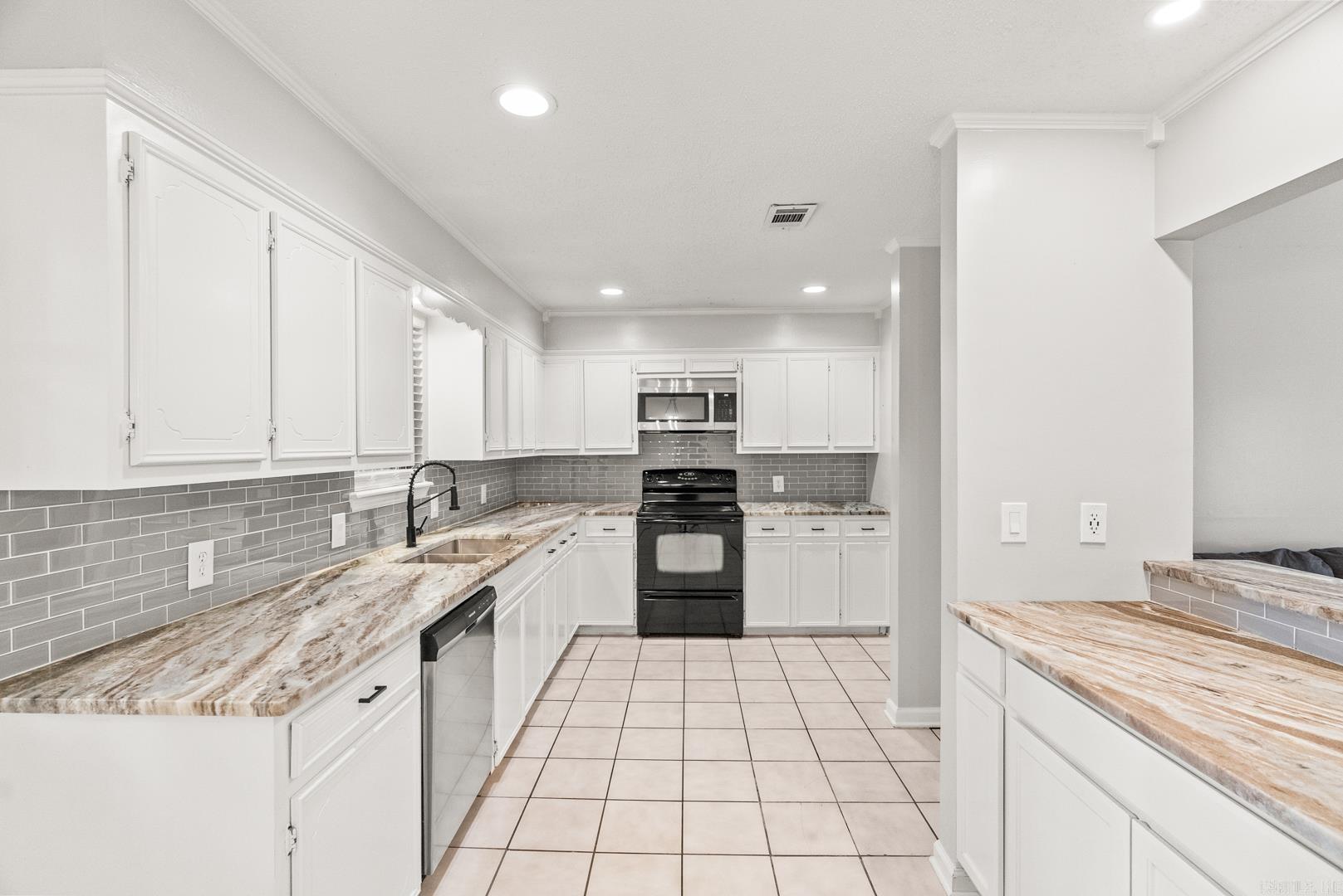 4 Turtle Creek Court