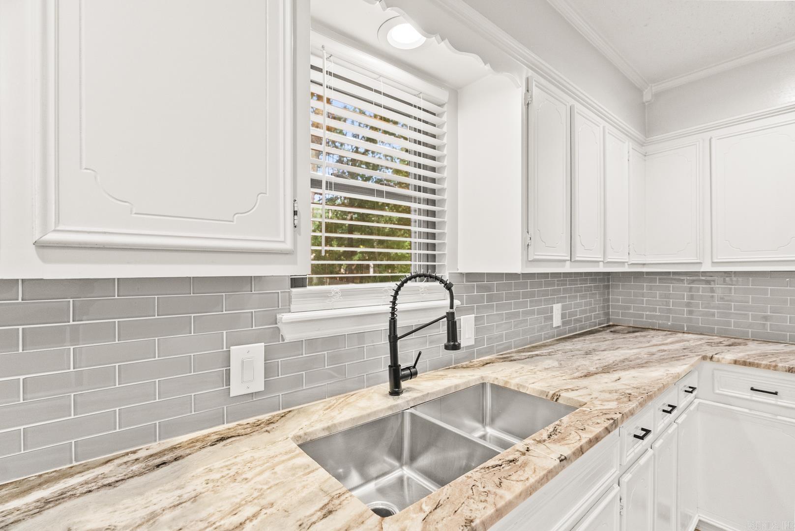 4 Turtle Creek Court