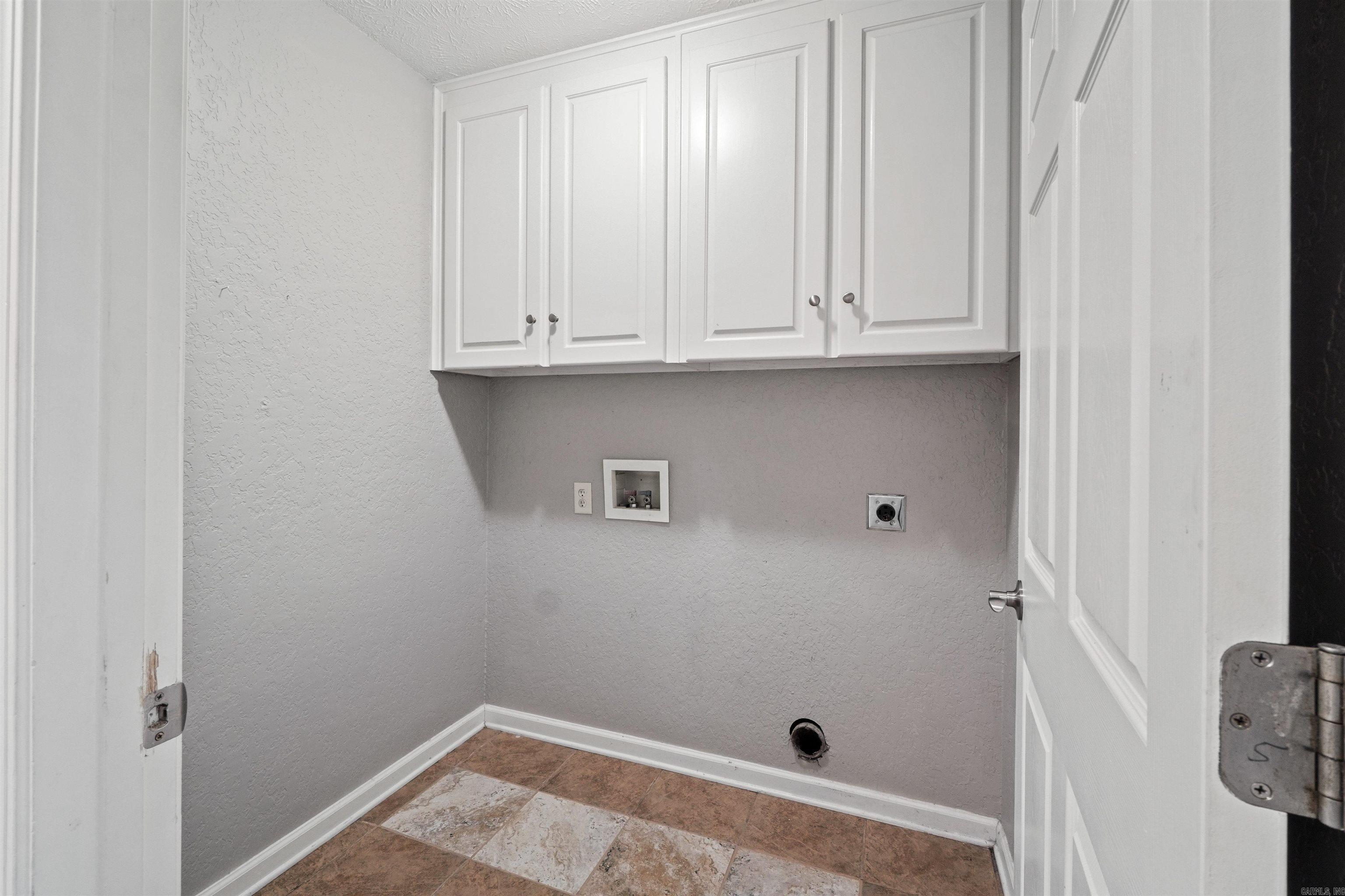 2411 Palisade Drive