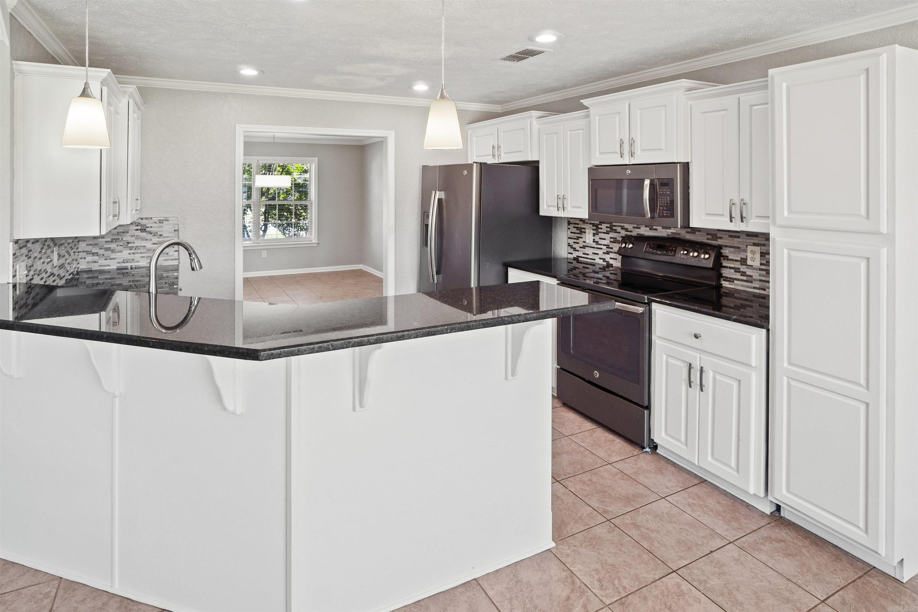 2411 Palisade Drive