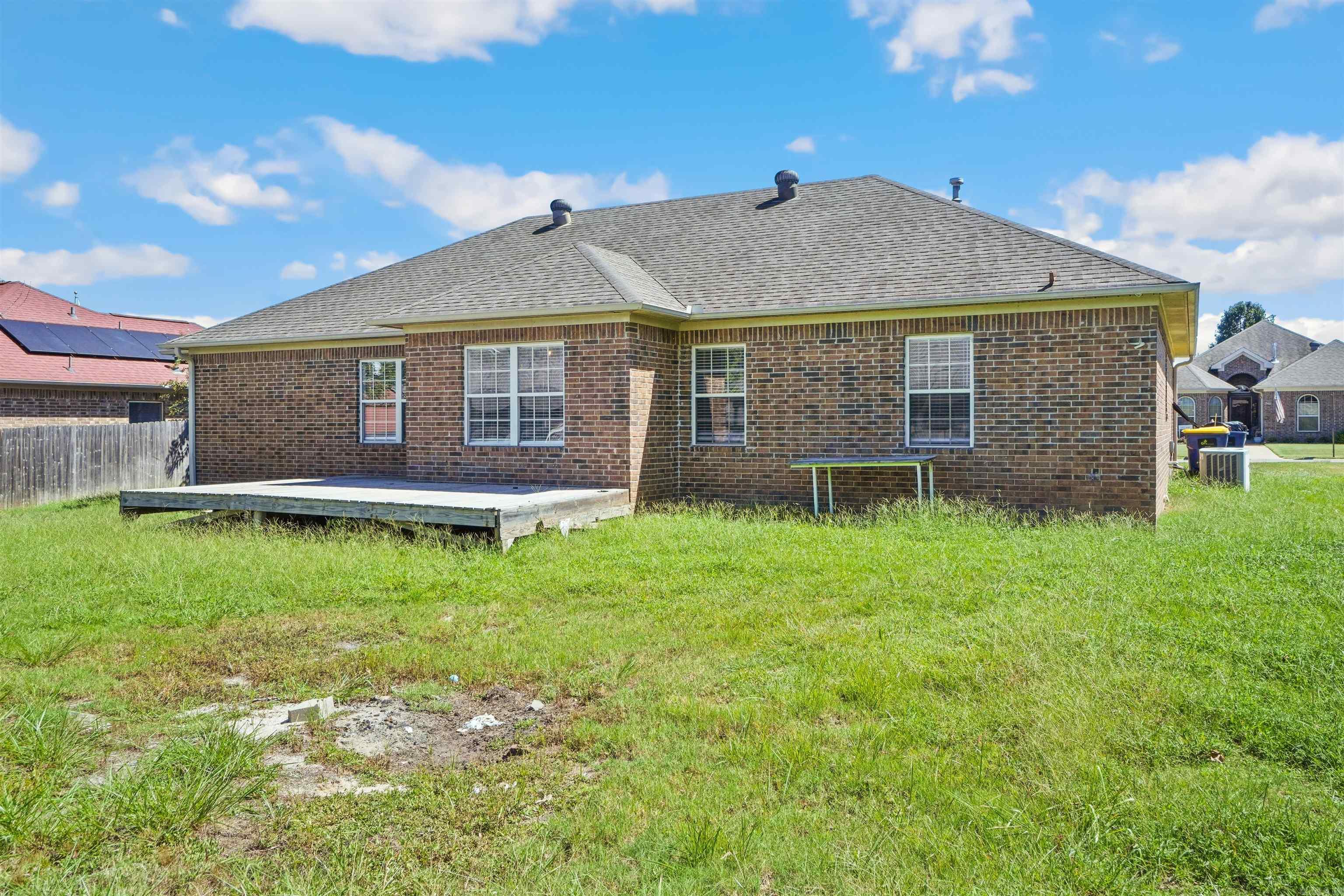 2411 Palisade Drive