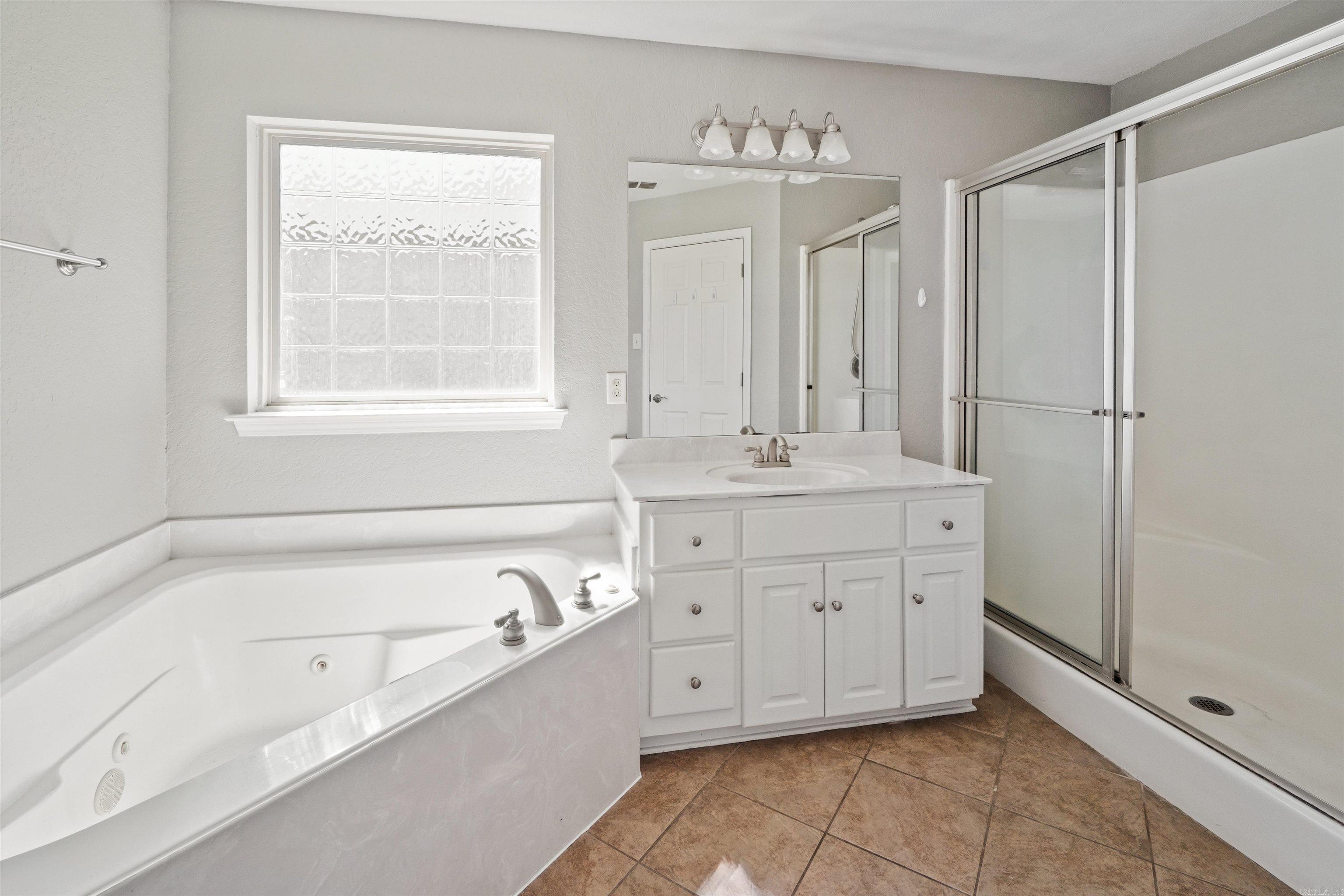2411 Palisade Drive