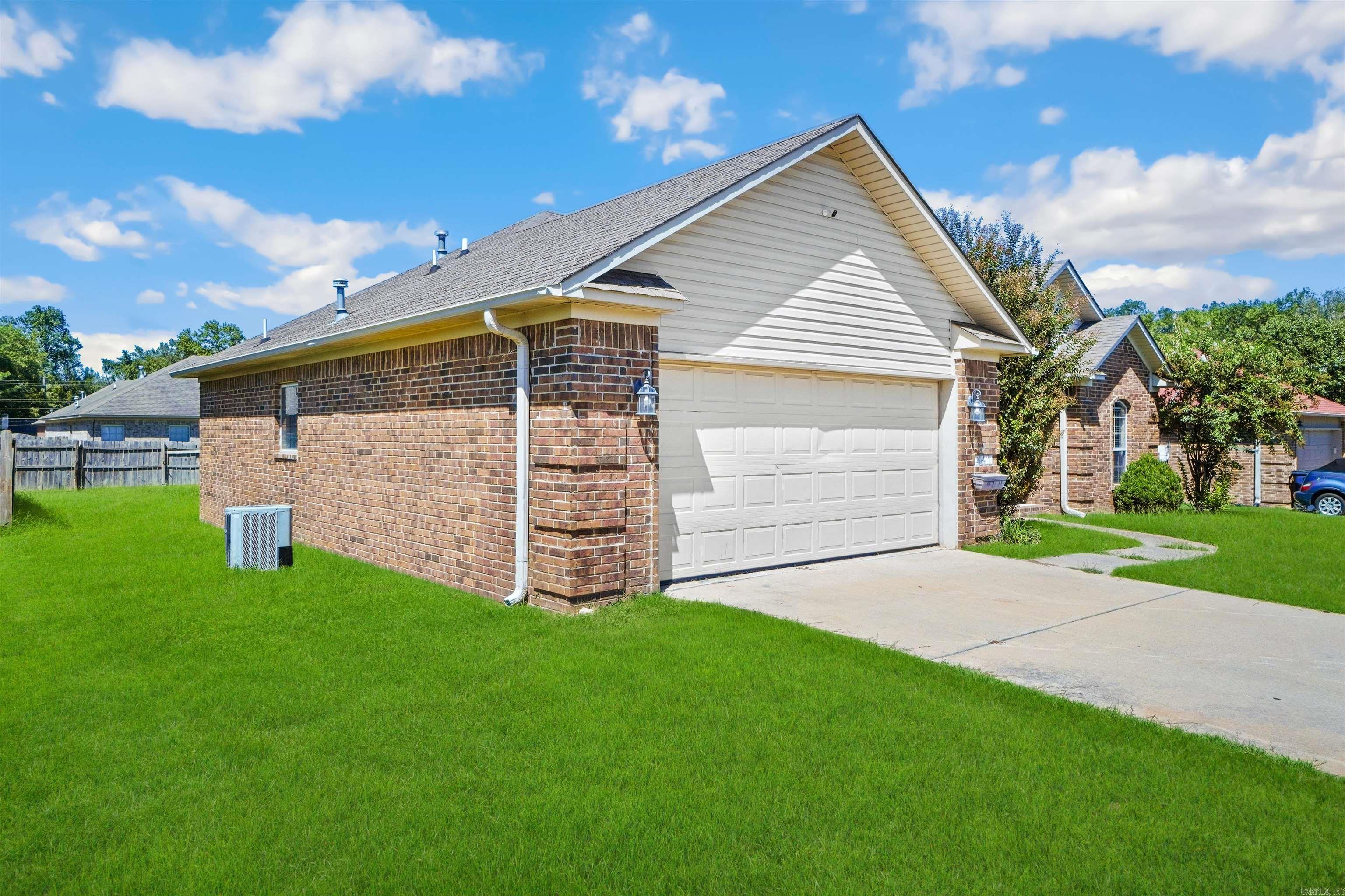 2411 Palisade Drive