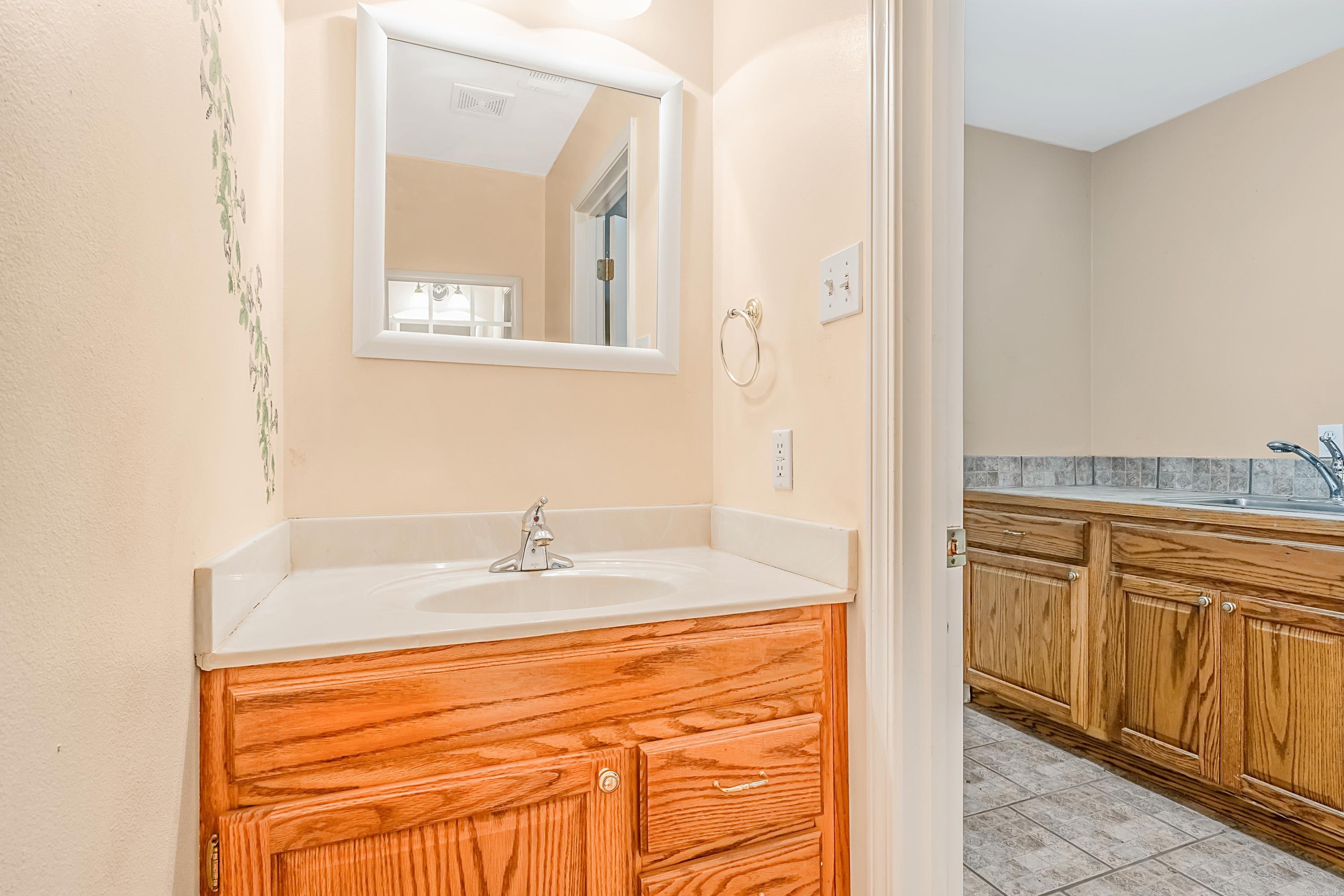 7501 Old Tom Box Road