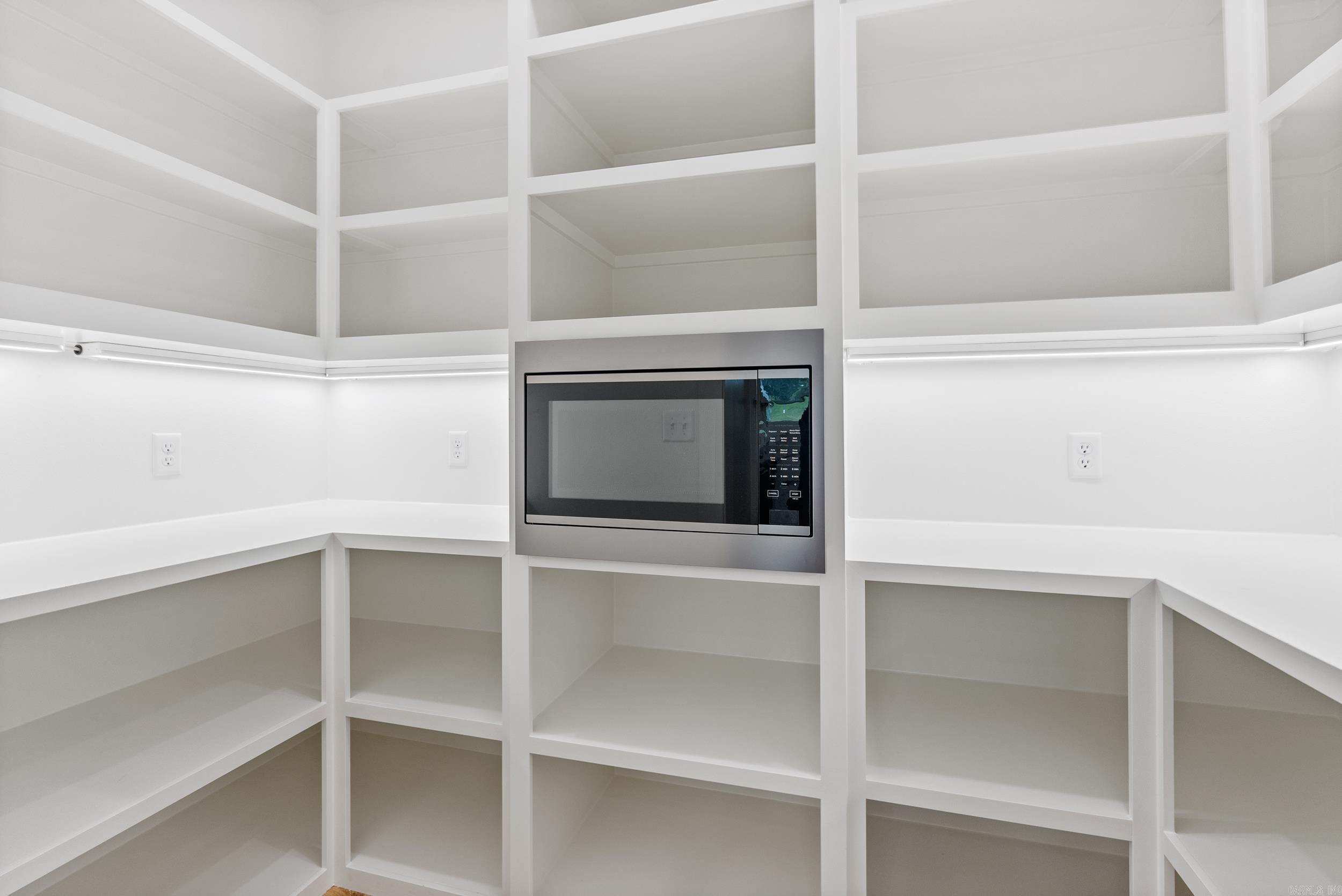 277 Castleberry Road