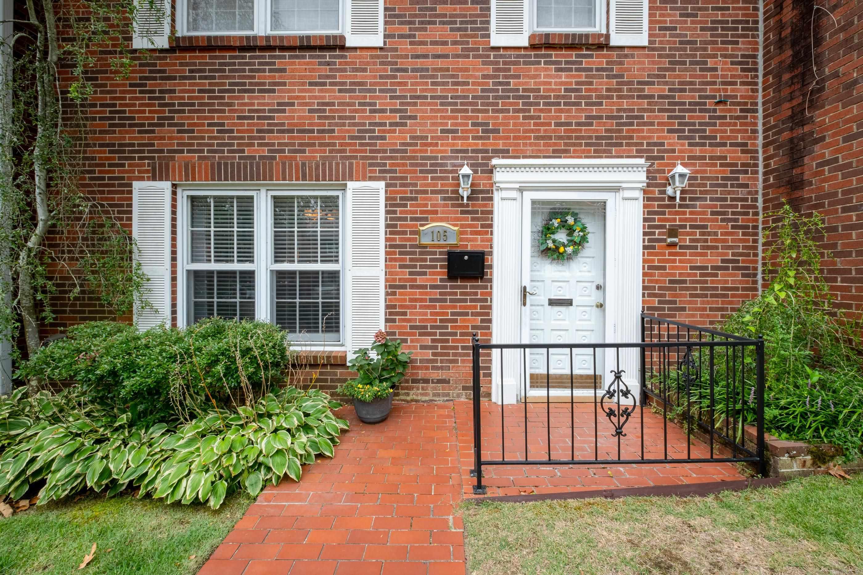 105 Cambridge Place Drive