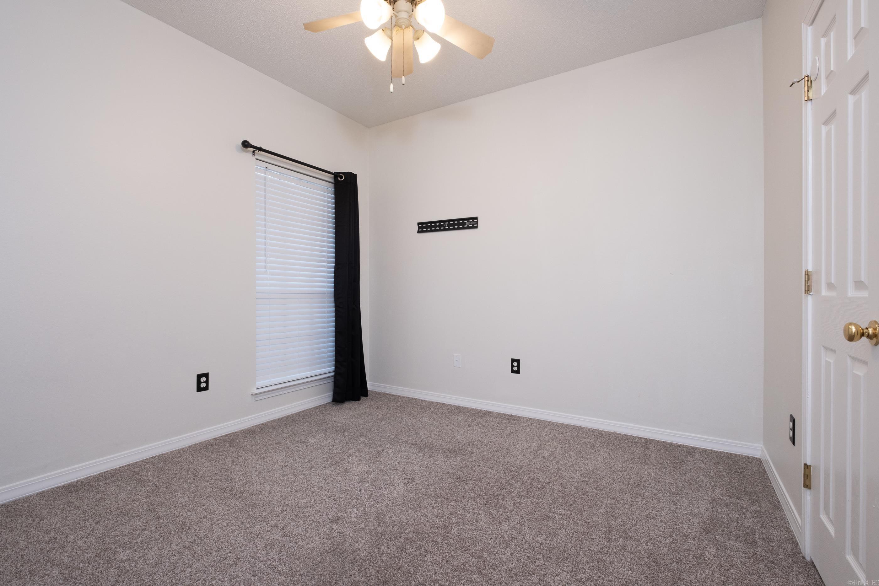 14 Westfield Circle