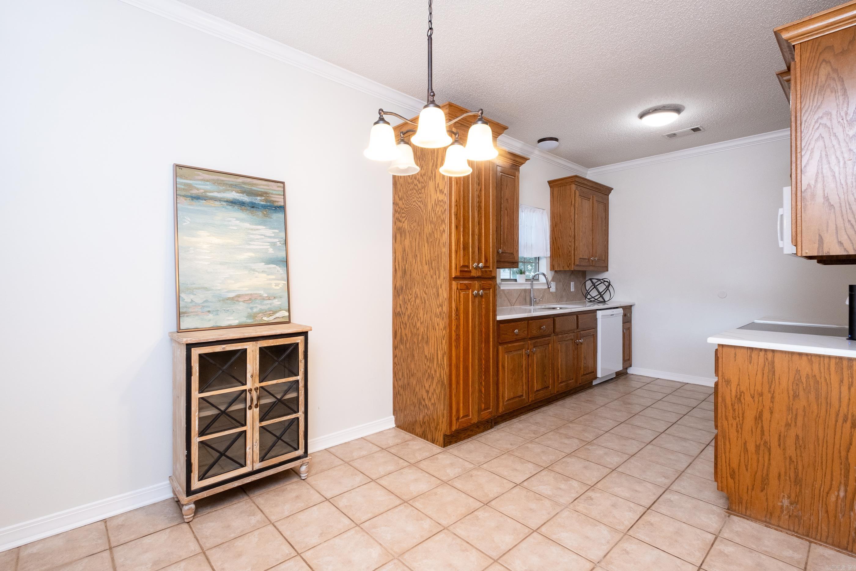 14 Westfield Circle